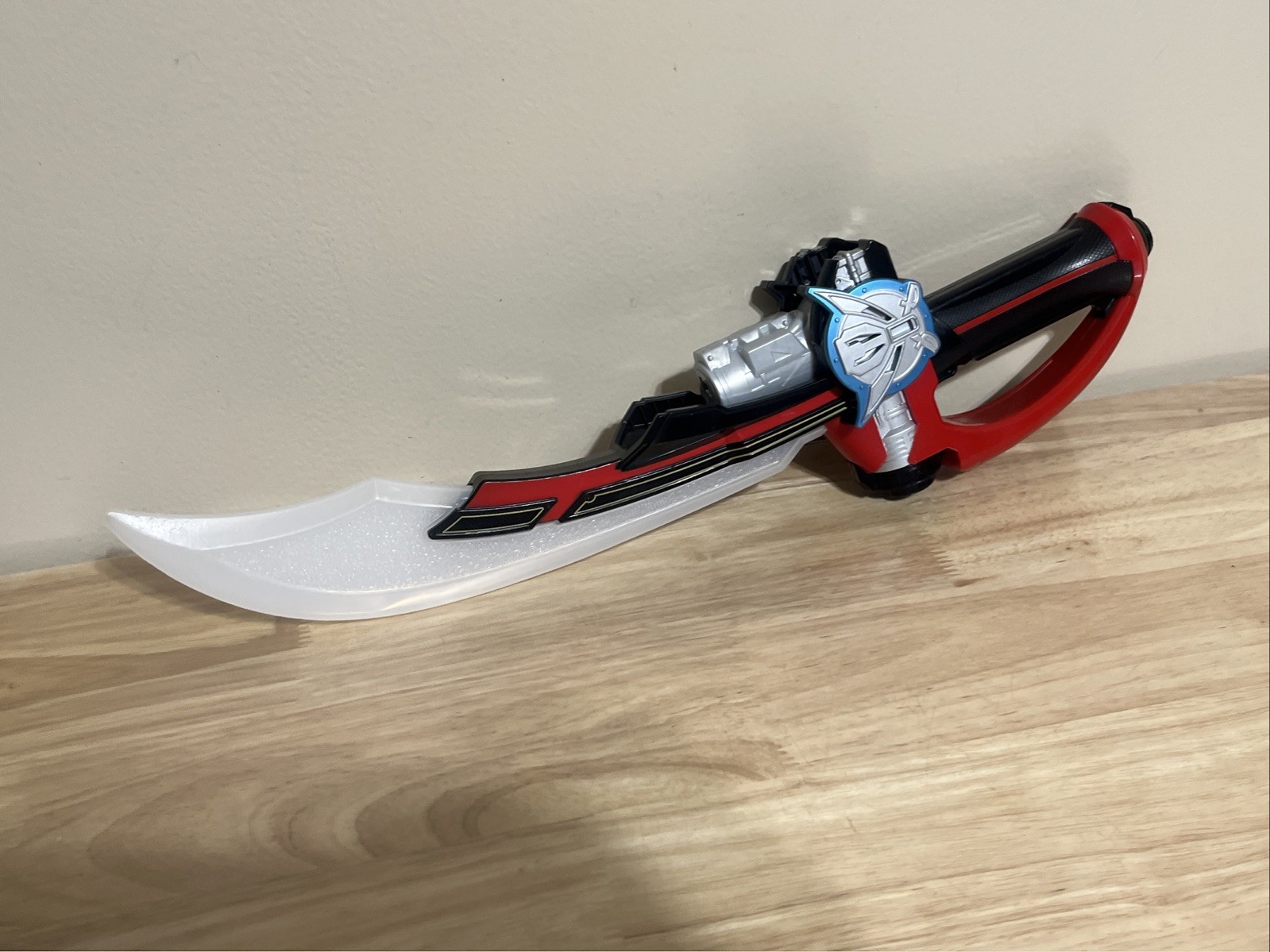 Power Rangers Super Megaforce Gokai Kaizoku Sentai Gokaiger Saber Needs Battery