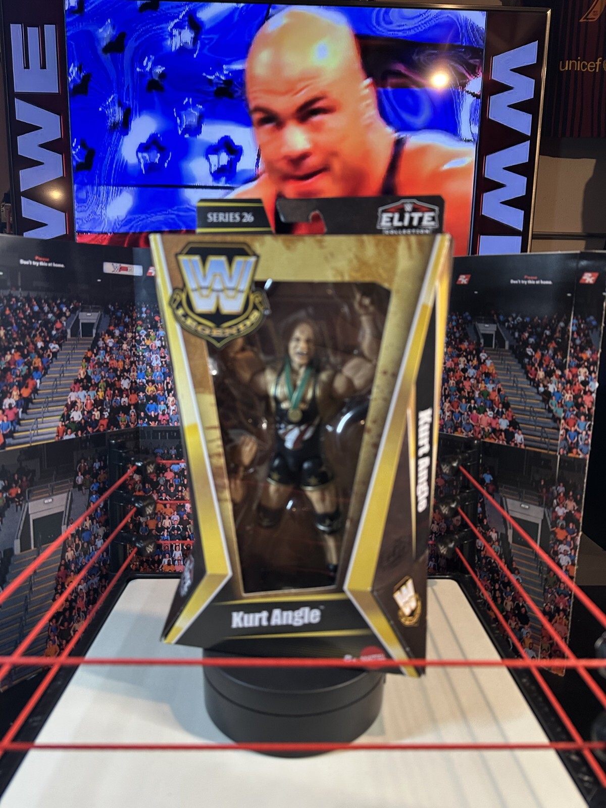 WWE Elite Collection Legends Series 26 KURT ANGLE Wrestling Figure J2