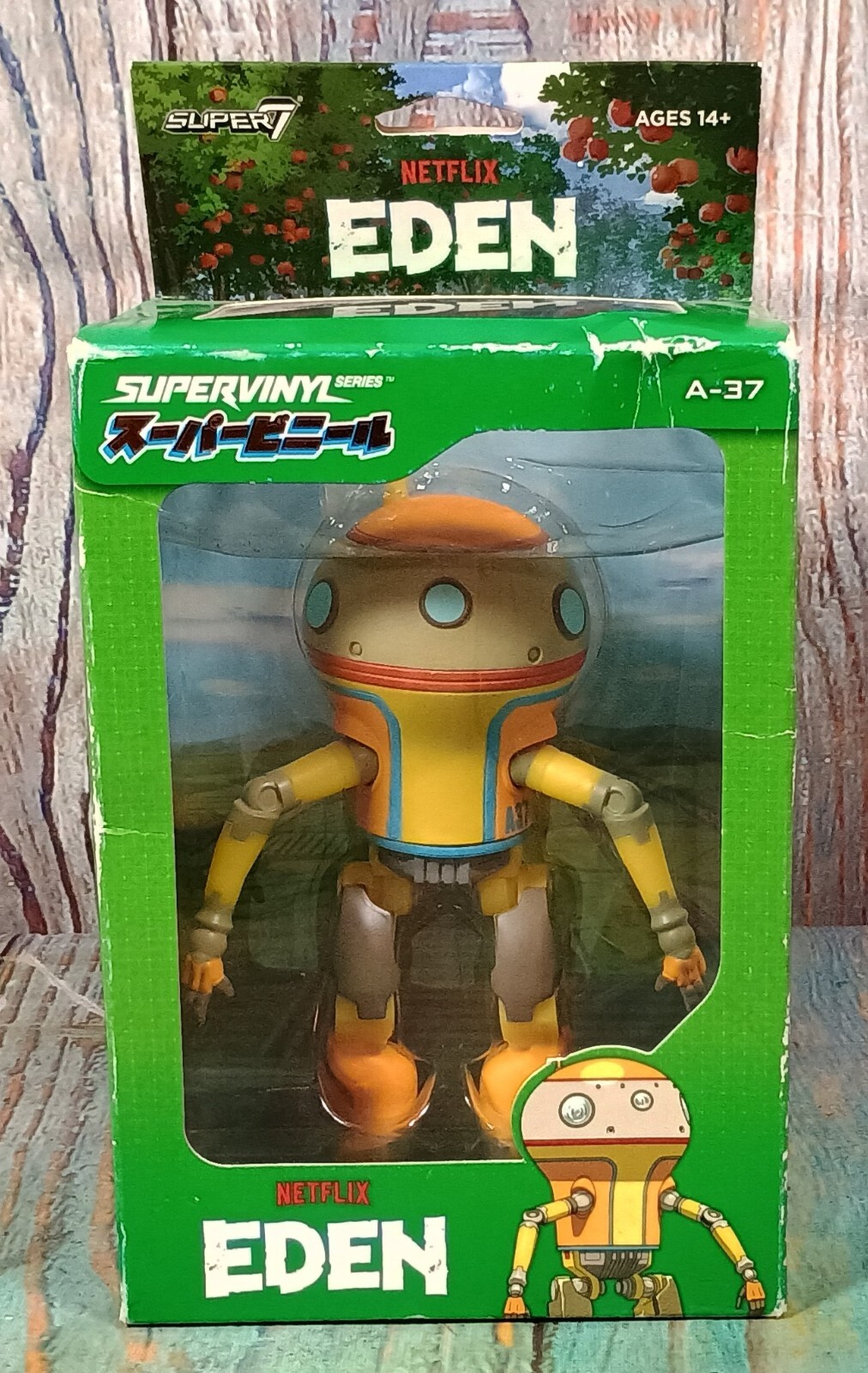 Netflix EDEN Supervinyl – A-37 – Ages 14+ – 6 inch Vinyl Figure