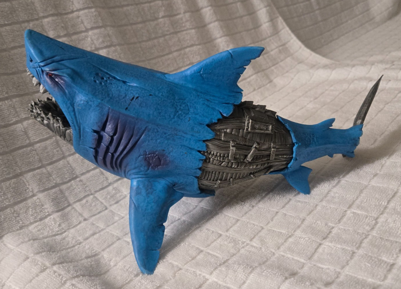 McFarlane Toys Raw 10 Fren-Z Figure Cybernetic Robot Great White Shark Jaws