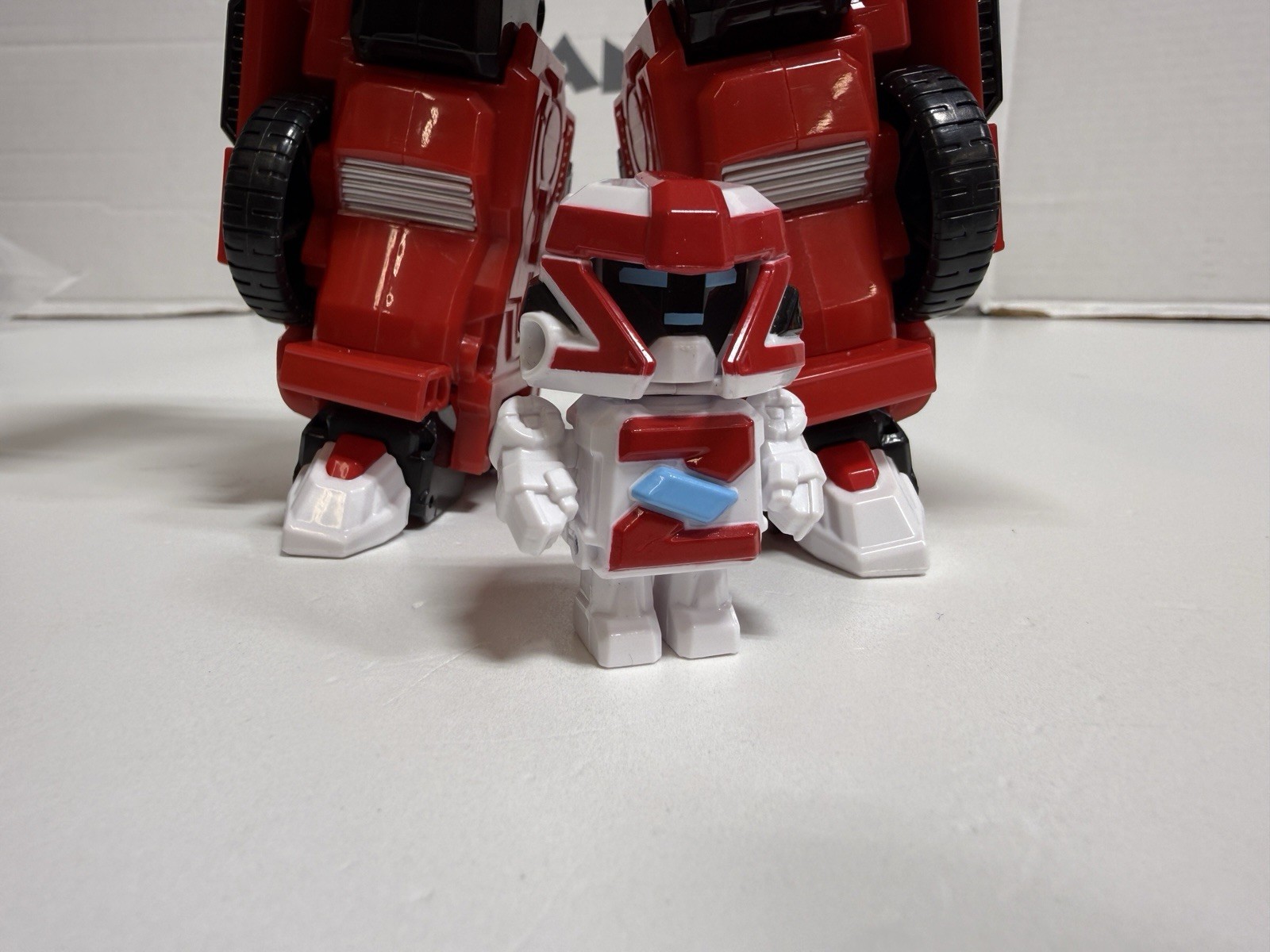 TOBOT New Tobot Z Transformer Robot Action Toy Hyundai STARIA Car