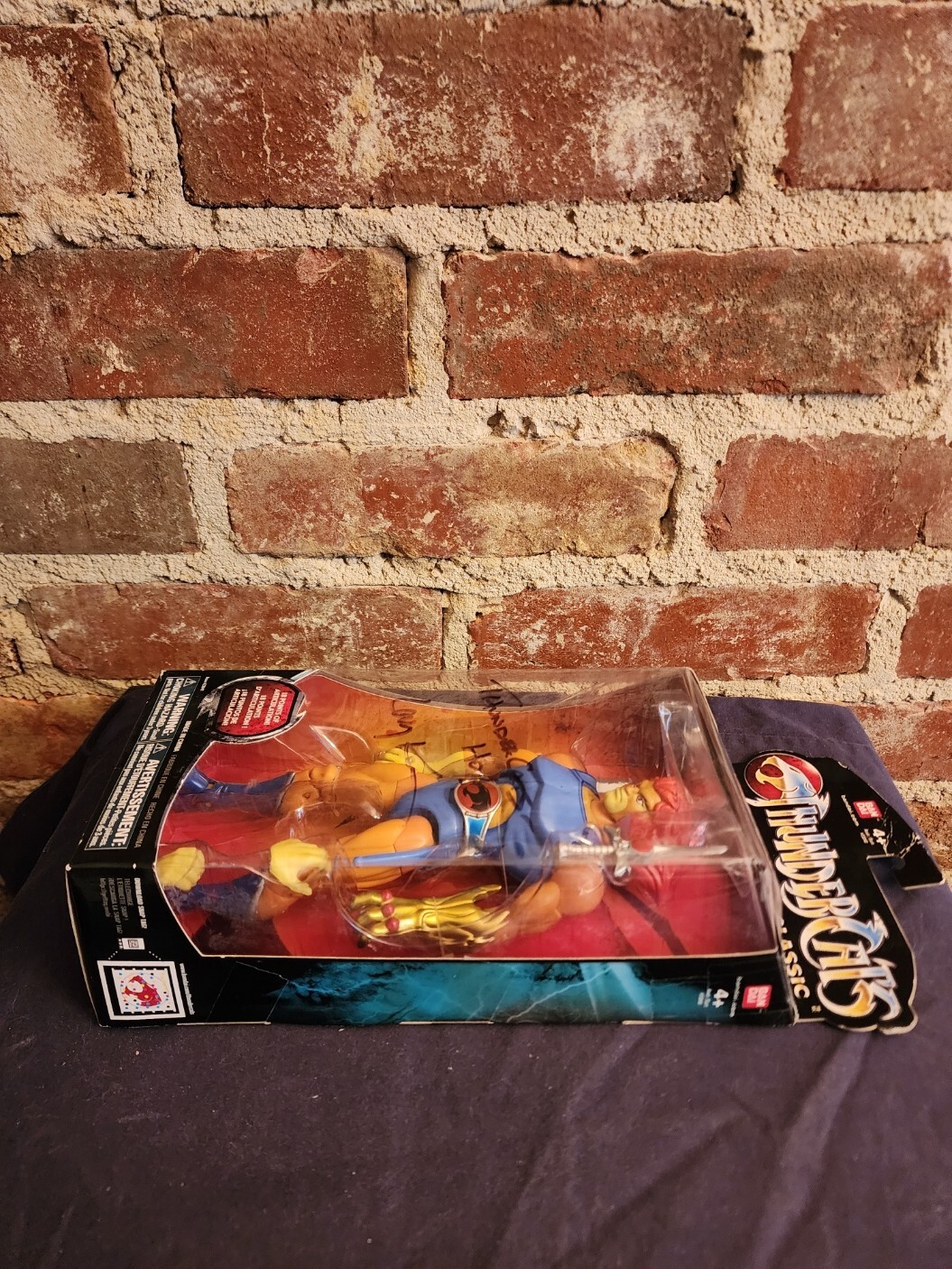 Bandai ThunderCats Classic LION-O figure signed by 80s voice actor LARRY KENNEY