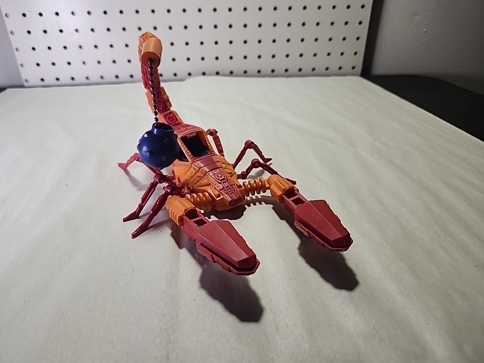 Scorpion Megabug 1979 Kenner Vehicle Toy Missing Pilot. Has Small Stress Crack