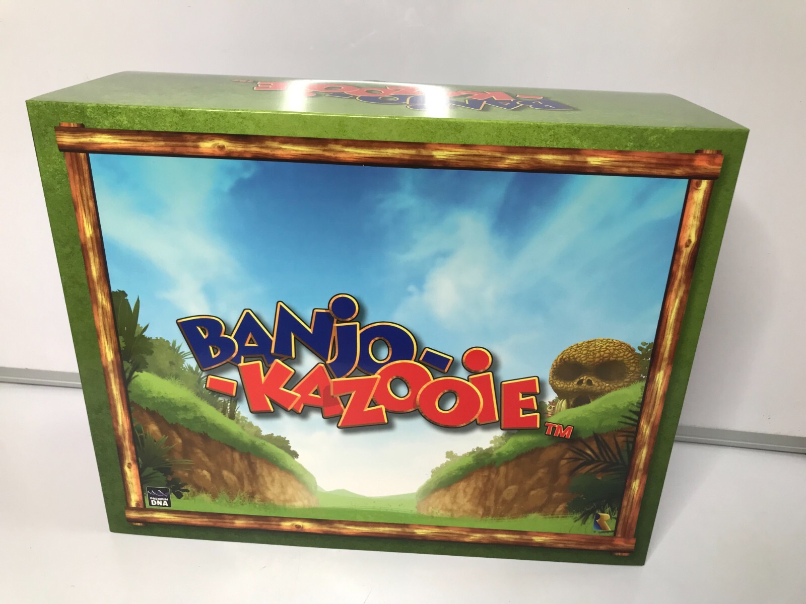 Banjo-Kazooie 8-Inch Banjo and Kazooie FLOCKED Action Figure 2-Pack DNA toys