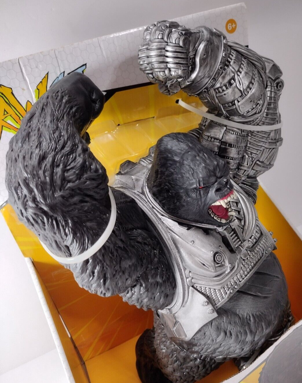 McFarlane Raw 10 CY-GOR Robot Animal Weapon 10.5″ Gorilla Action Figure Toy NEW!