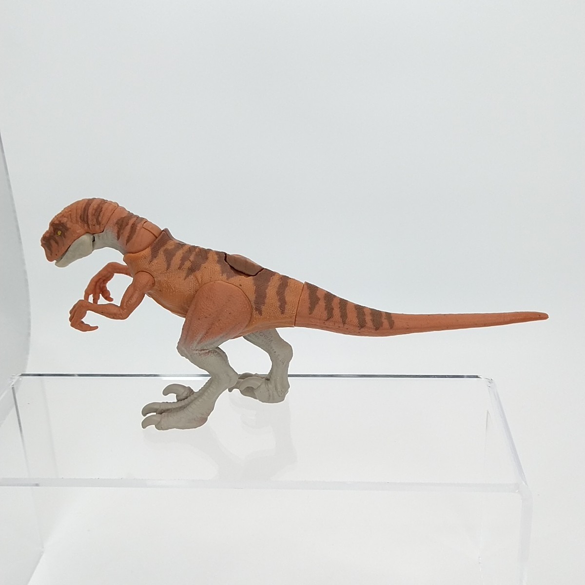 Jurassic World Chaos Theory Escape Pack Dinosaur – Atrociraptor Tiger Only