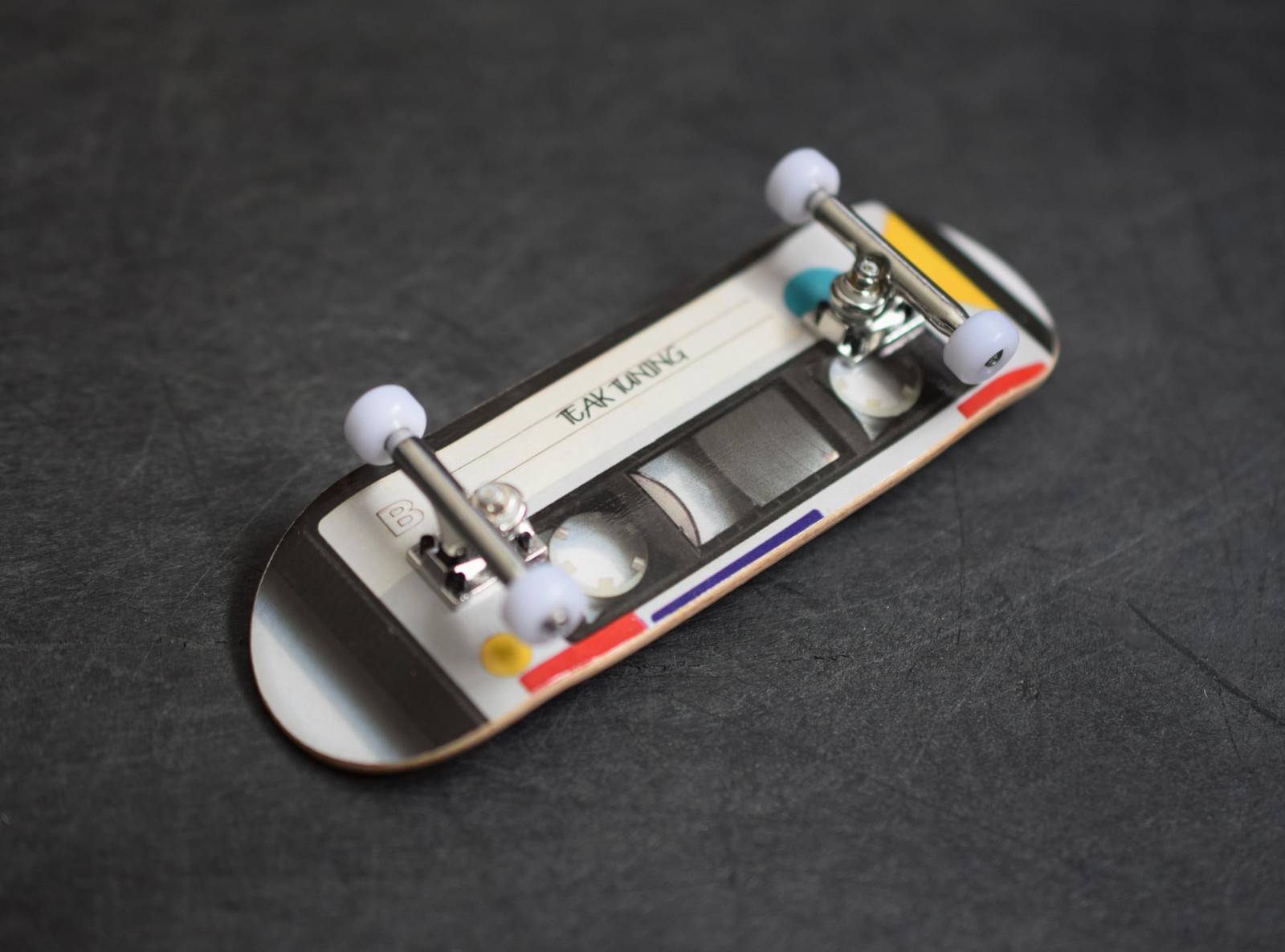 Fingerboard 32mm Pro Heat Transfer Graphic 34x97mm Fully Assembled Cassette Tape