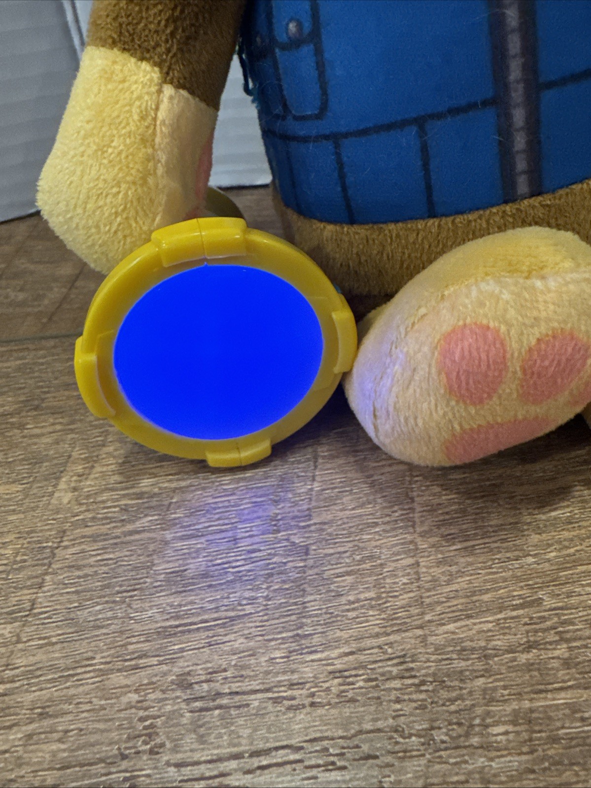 PAW Patrol Snuggle Up Chase 15″ Plush With Flashlight and Sounds Tested WORKS