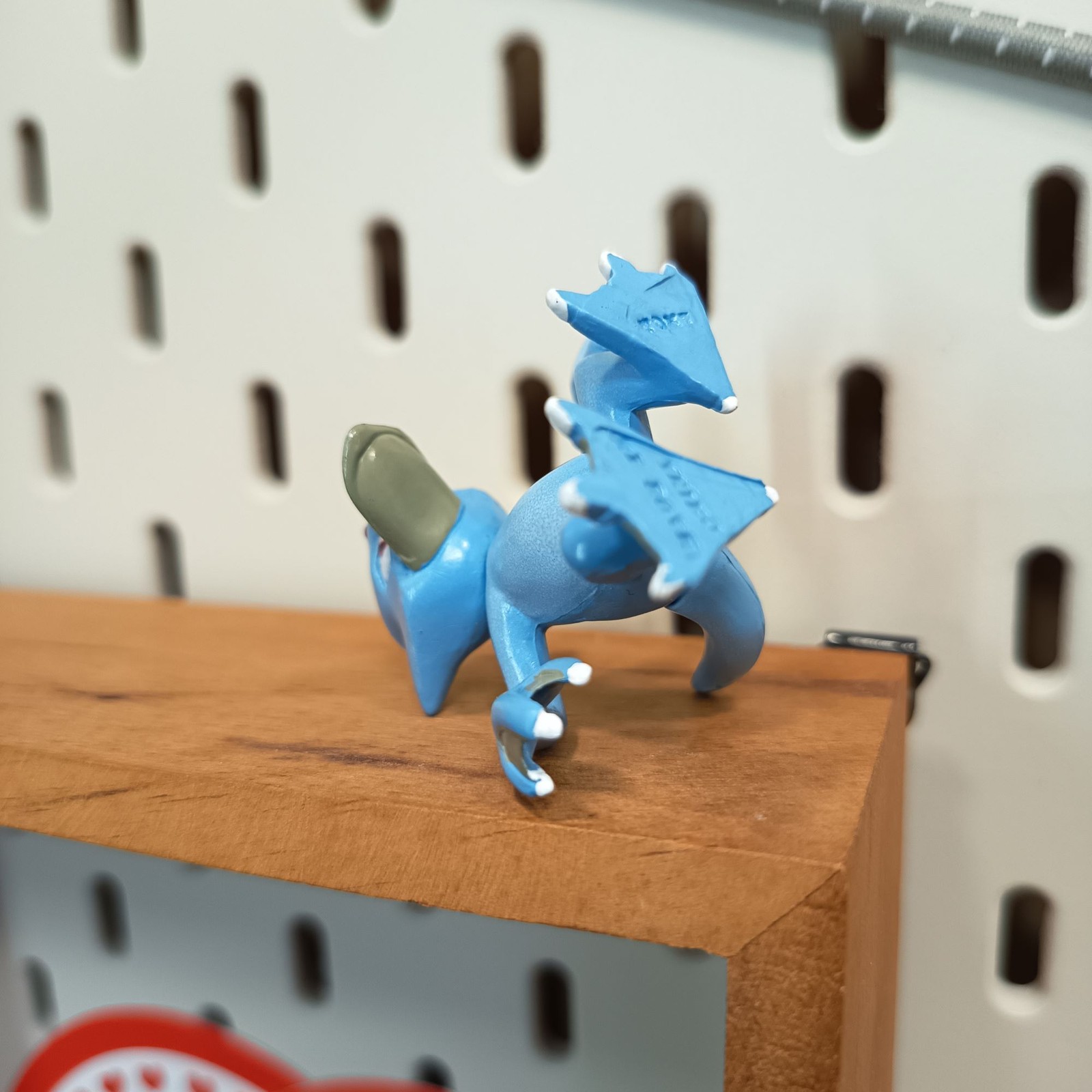 Vintage TOMY Pokemon GOLDUCK 1.5″ Mini Figure CGTSJ Nintendo Toy Collectible