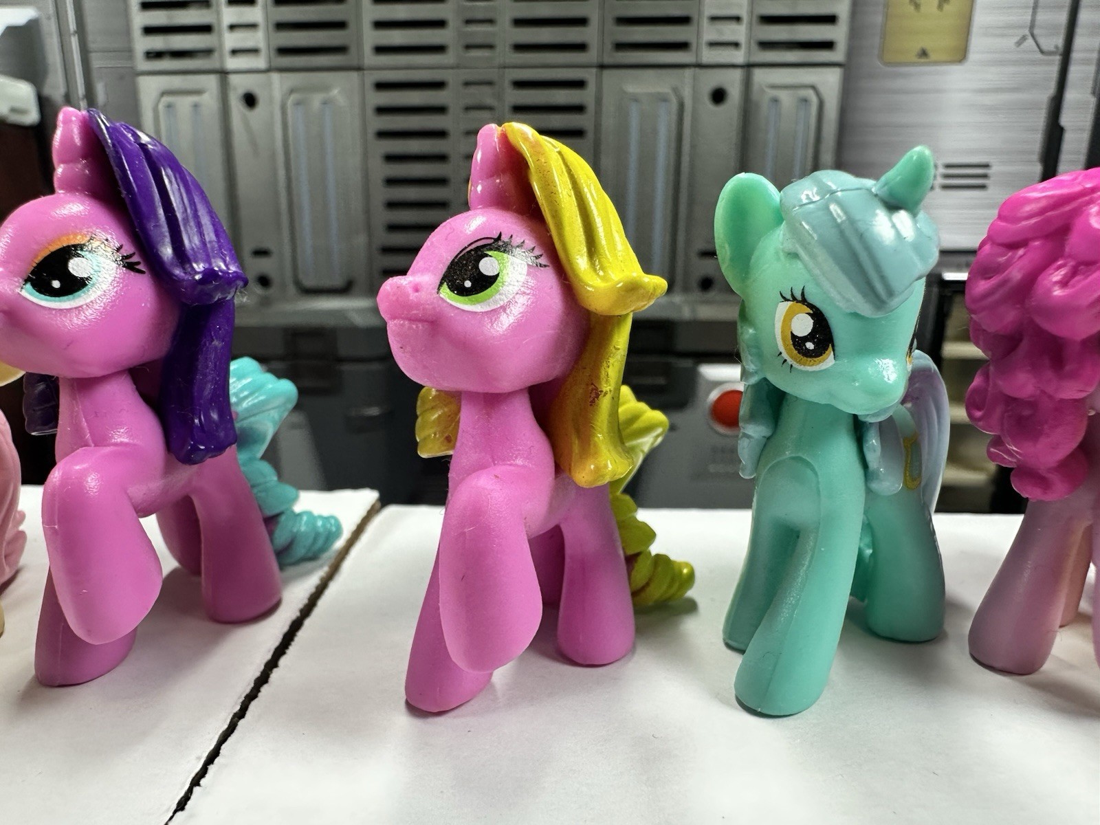 My Little Pony MLP G4 Mini Pony Shimmer Fluttershy Yellow Lot Of 8 Mini Figures