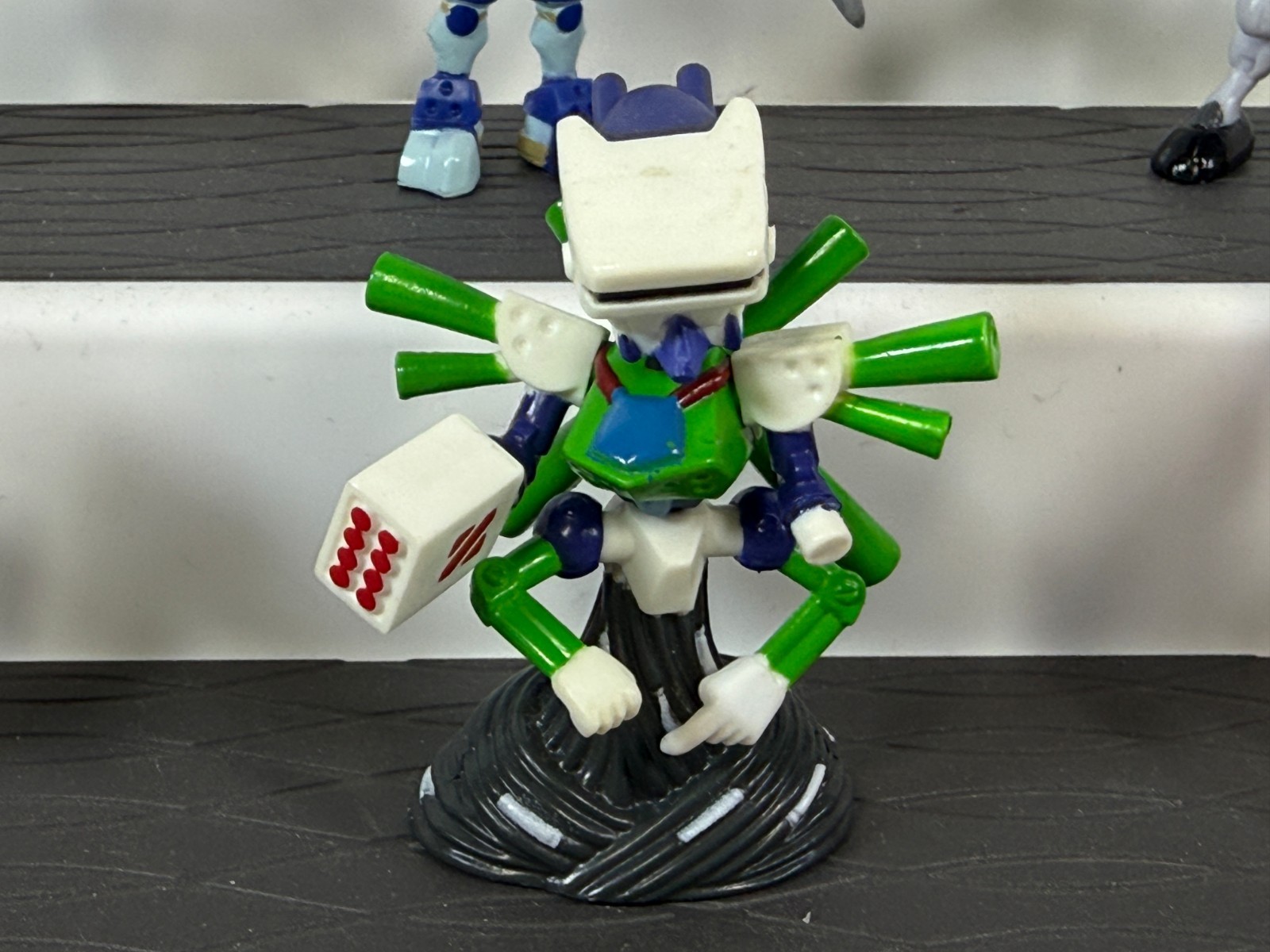 Medabots Figure Lot Rollstar Acehorn Multikolor Whitesword Robo-Emperor Rokusho