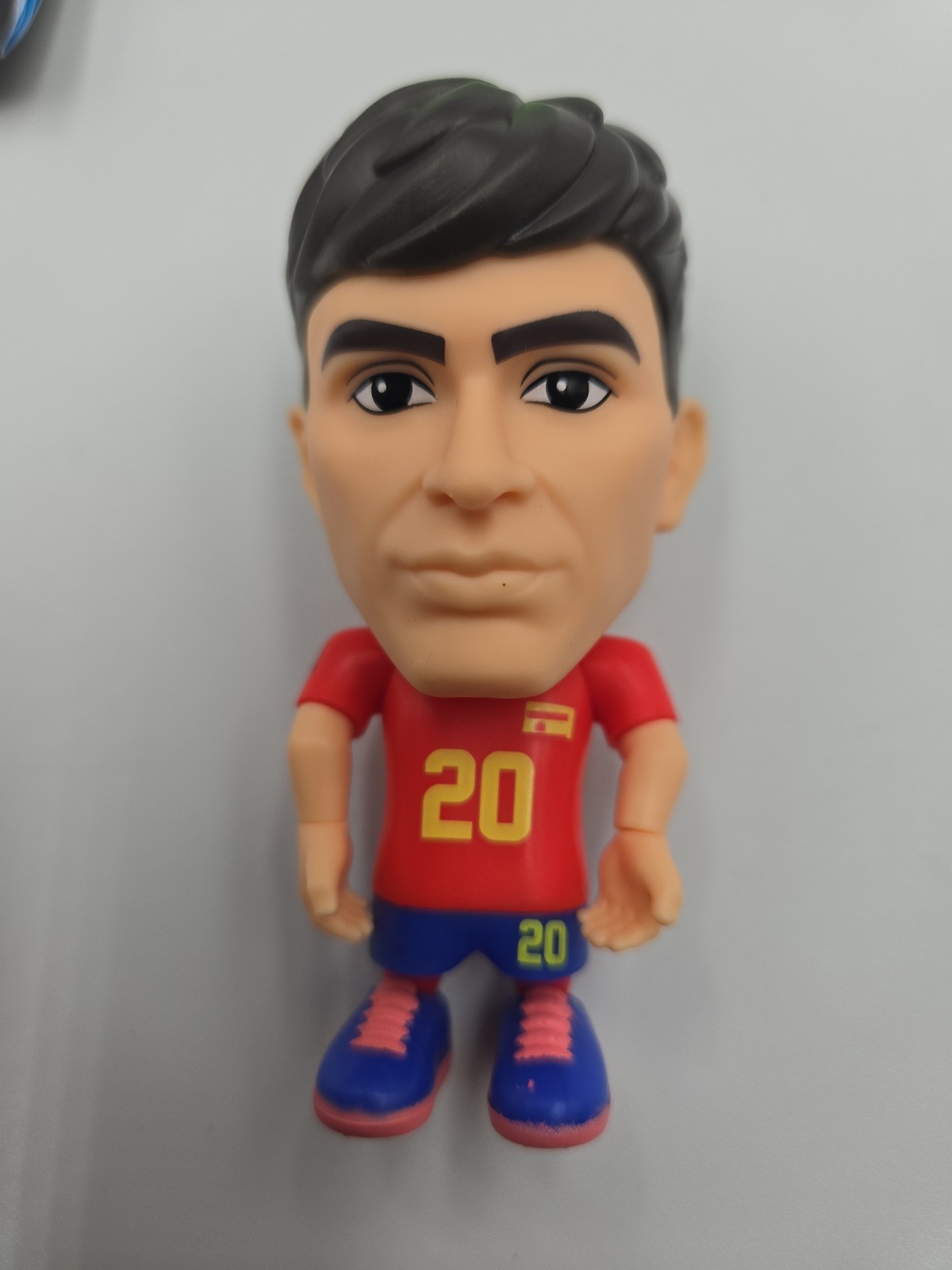 ZURU Ballers 2026 FIFA World Cup Soccer – Spain – Pedri #20 Field Plate 1