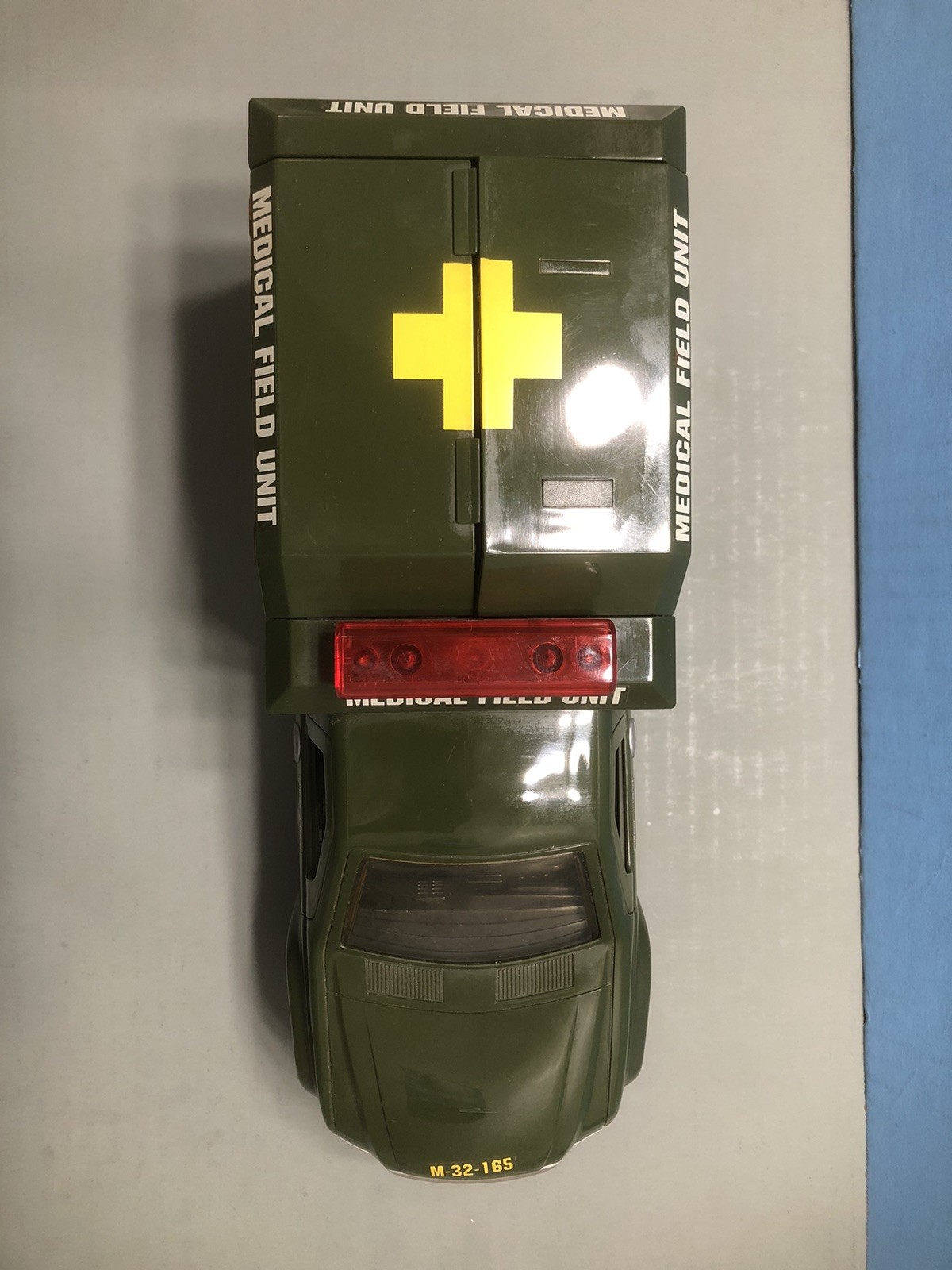 The Corps! Medical Field Unit Mission Vehicle Vintage 1999 Lanard Ambulance Rare