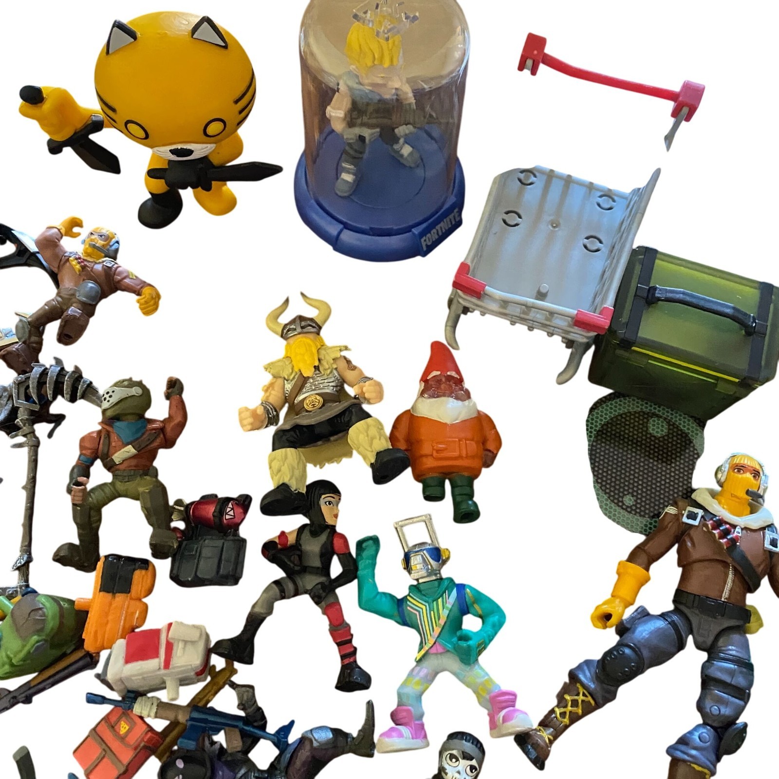Fortnite tower play set action figures, accessories and weapons lot