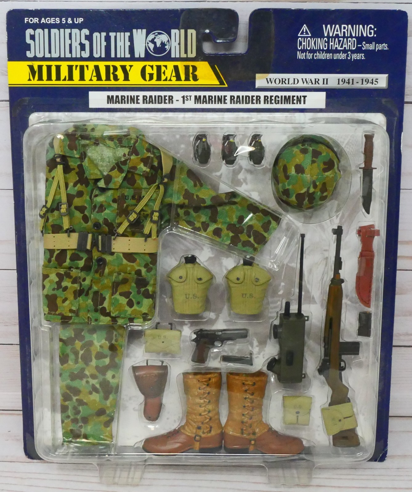 Soldiers of the World Military Gear World War II, Marine Raider 1st Marine Reg.