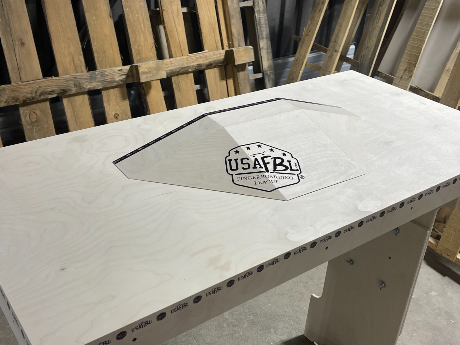 USAFBL Half Pyramid Fingerboard Obstacle – New