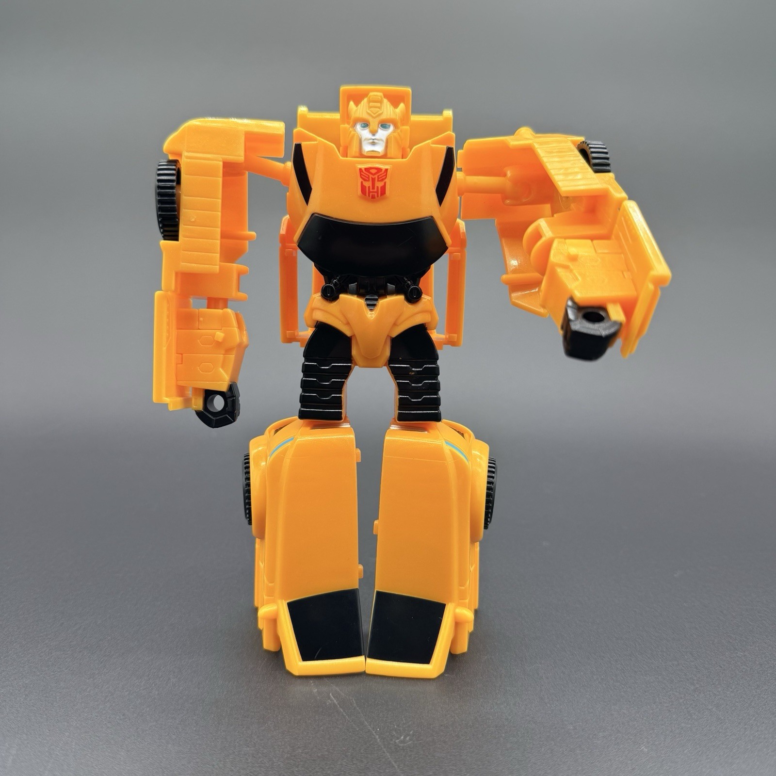 Transformers Bumblebee Yellow Sports Car Robot Action Figure Hasbro 2017