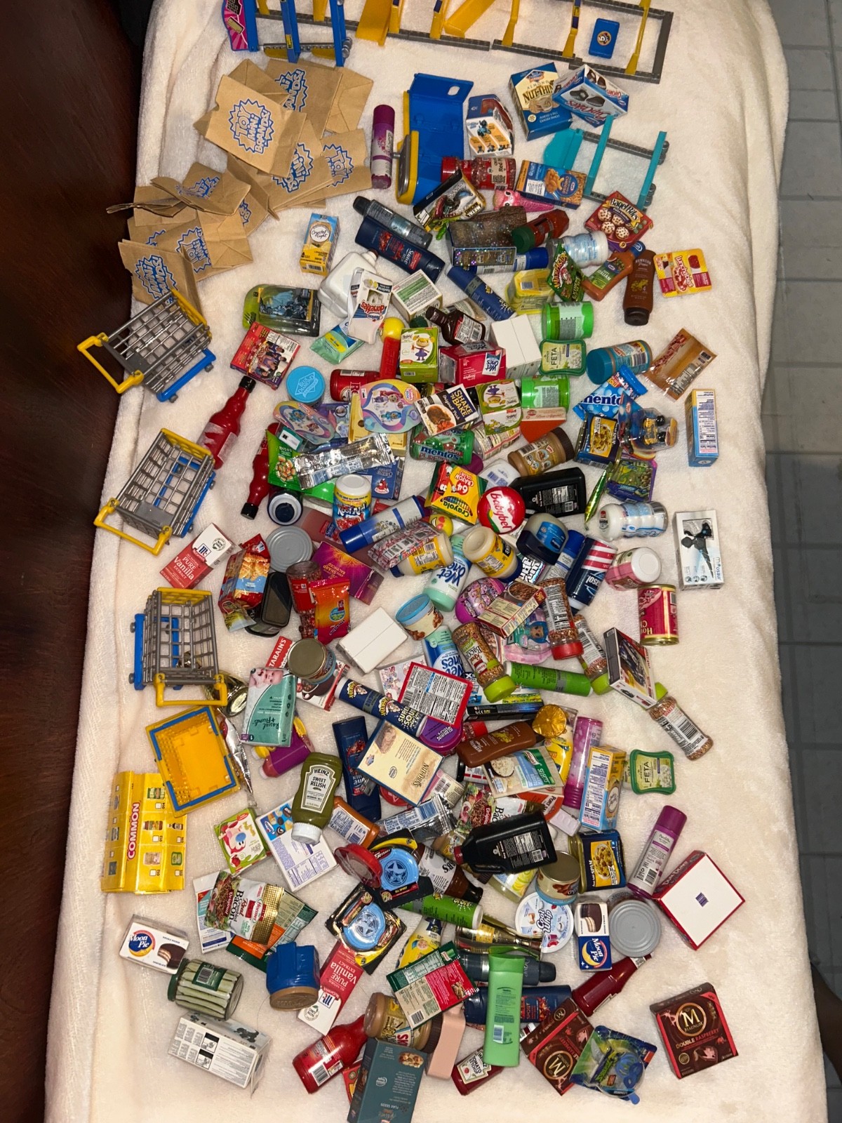 Huge 189pc Mini Brands Lot Series 1 & 2 + 3 Shopping Carts Basket & Bags