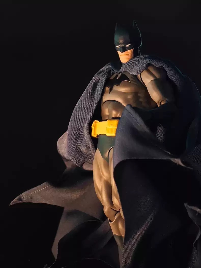 In Stock CT Toys MAFEX No.105 Hush Batman Blue Ver. Action Figure New iN Boxed