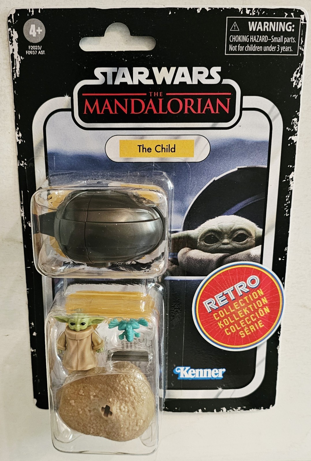 STAR WARS THE MANDALORIAN RETRO COLLECTION THE CHILD (GROGU) ACTION FIGURE