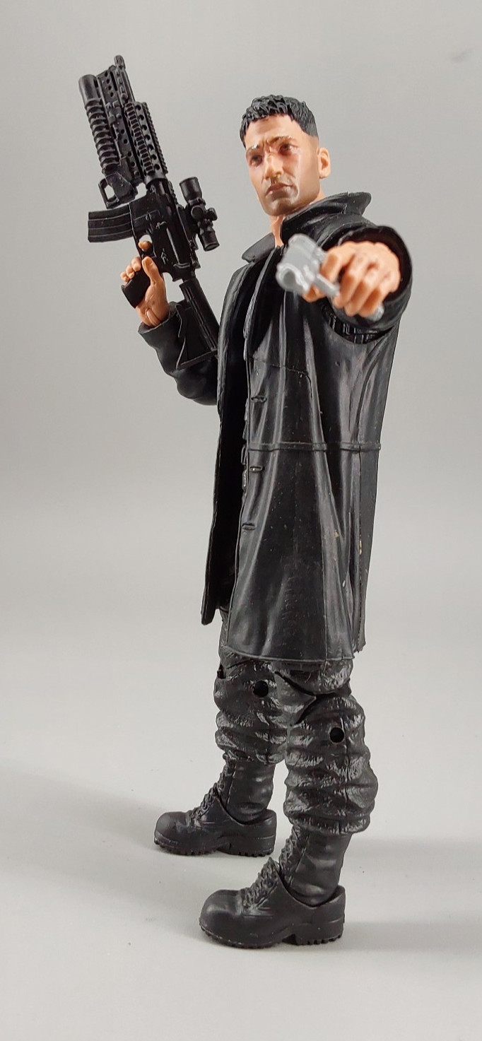 Punisher 6″ Action Figure Marvel Legends Jon Bernthal Hasbro 2017 LOOSE