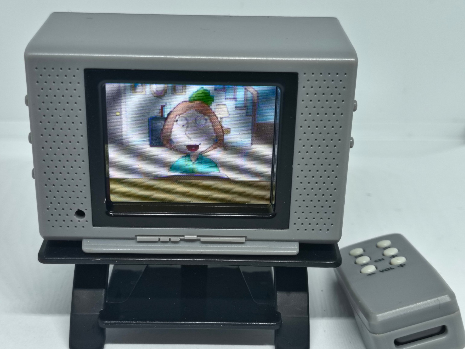 Tiny TV Classics Family Guy Edition Real Working Mini Television