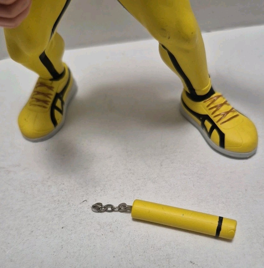 Round 5 Bruce Lee Action Figure with Nunchuks Game of Death Yellow Suit
