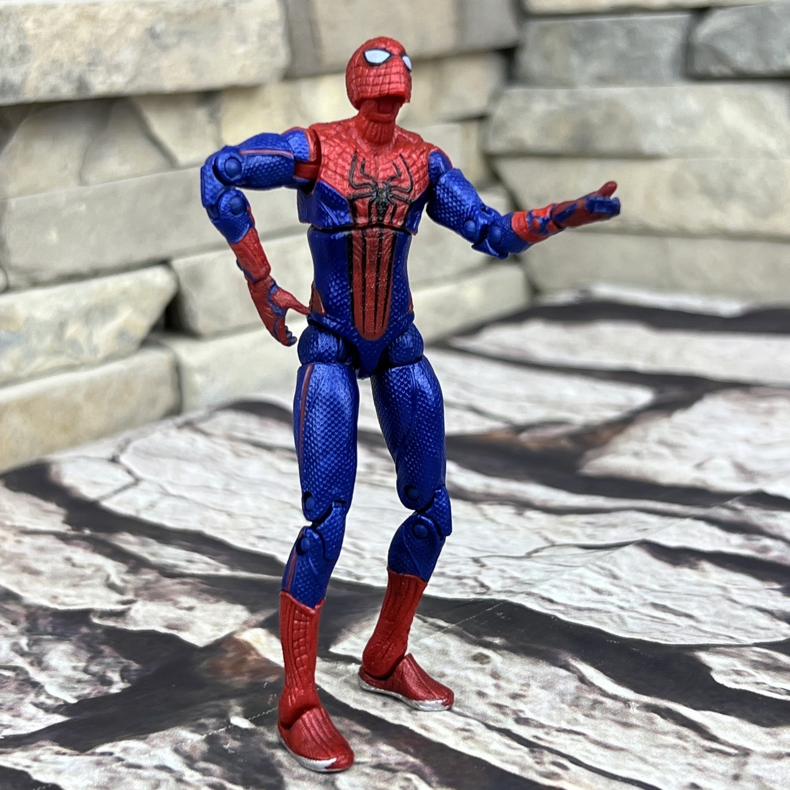 The Amazing Spider-Man 3.75″ Figure (Ultra Poseable) Marvel 2012 Hasbro 2011 4″