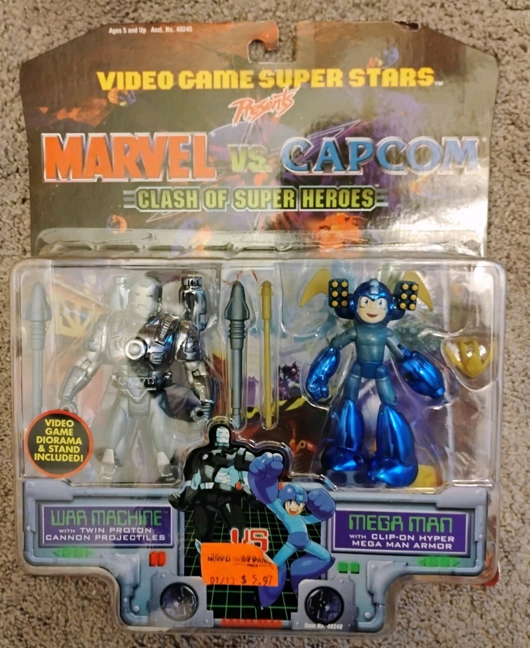 1999 Toybiz Marvel Vs Capcom Clash of Super Heroes: War Machine Vs Megaman