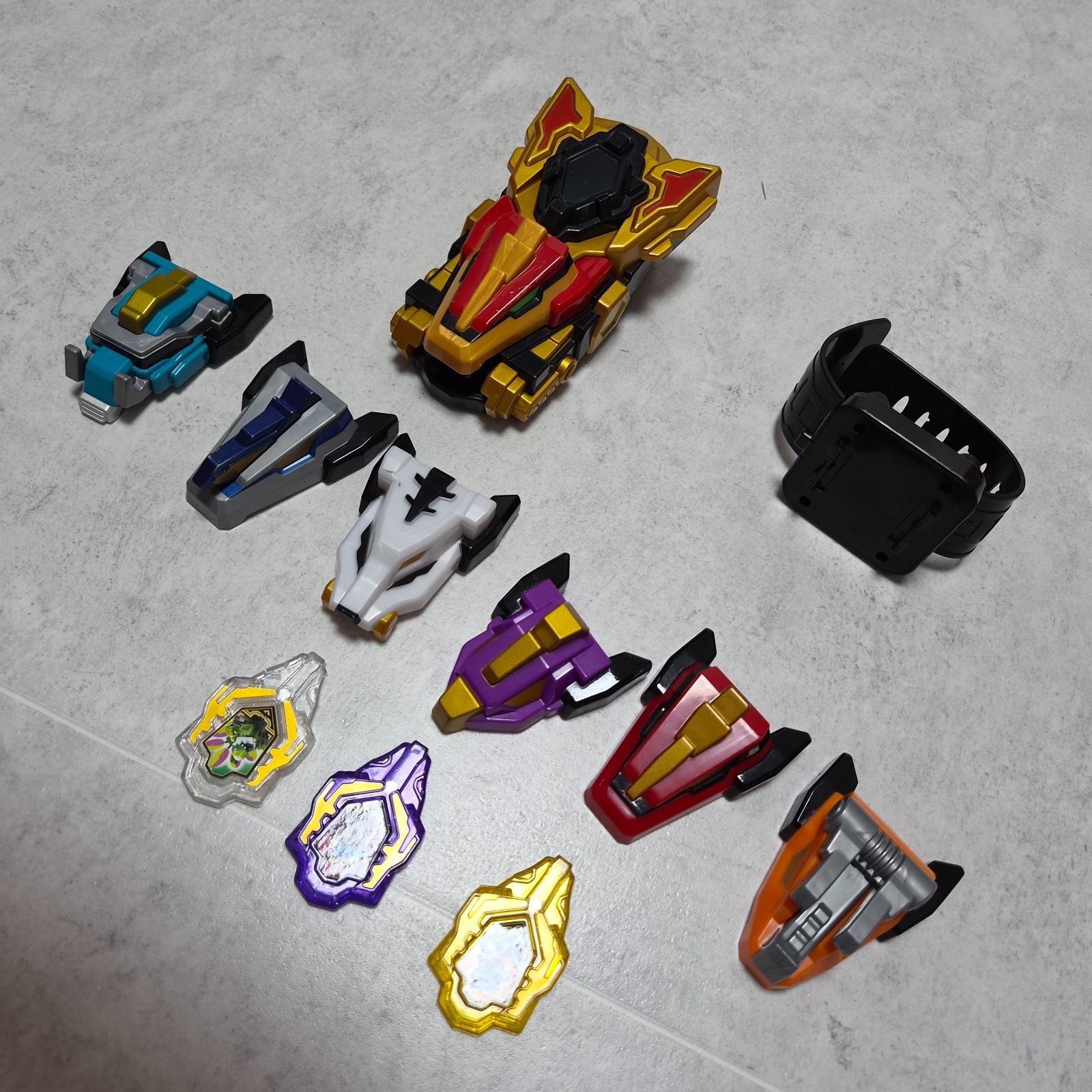 Dino Core Season 3 Ultimate Tuner Wrist +Head Core Galaxy Stone [USED ITEM]