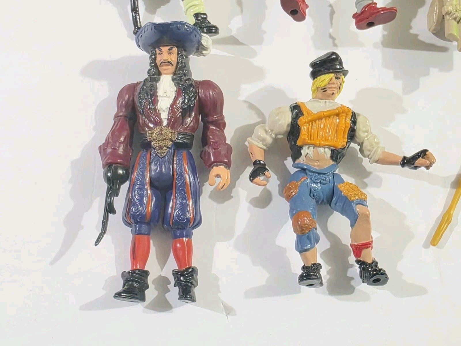 Vintage 1991 Mattel Hook 4.75 inch Action Figure Lot Of 4 & Some Accessories