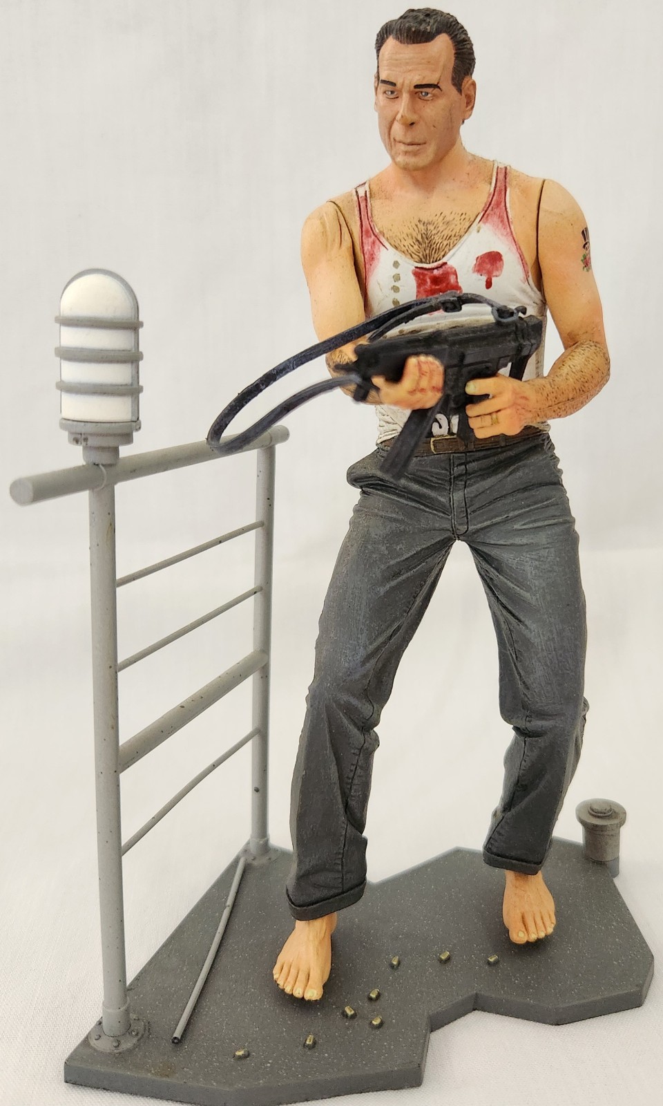 NECA Cult Classics Die Hard John McClane Rooftop Figure Complete Bruce Willis