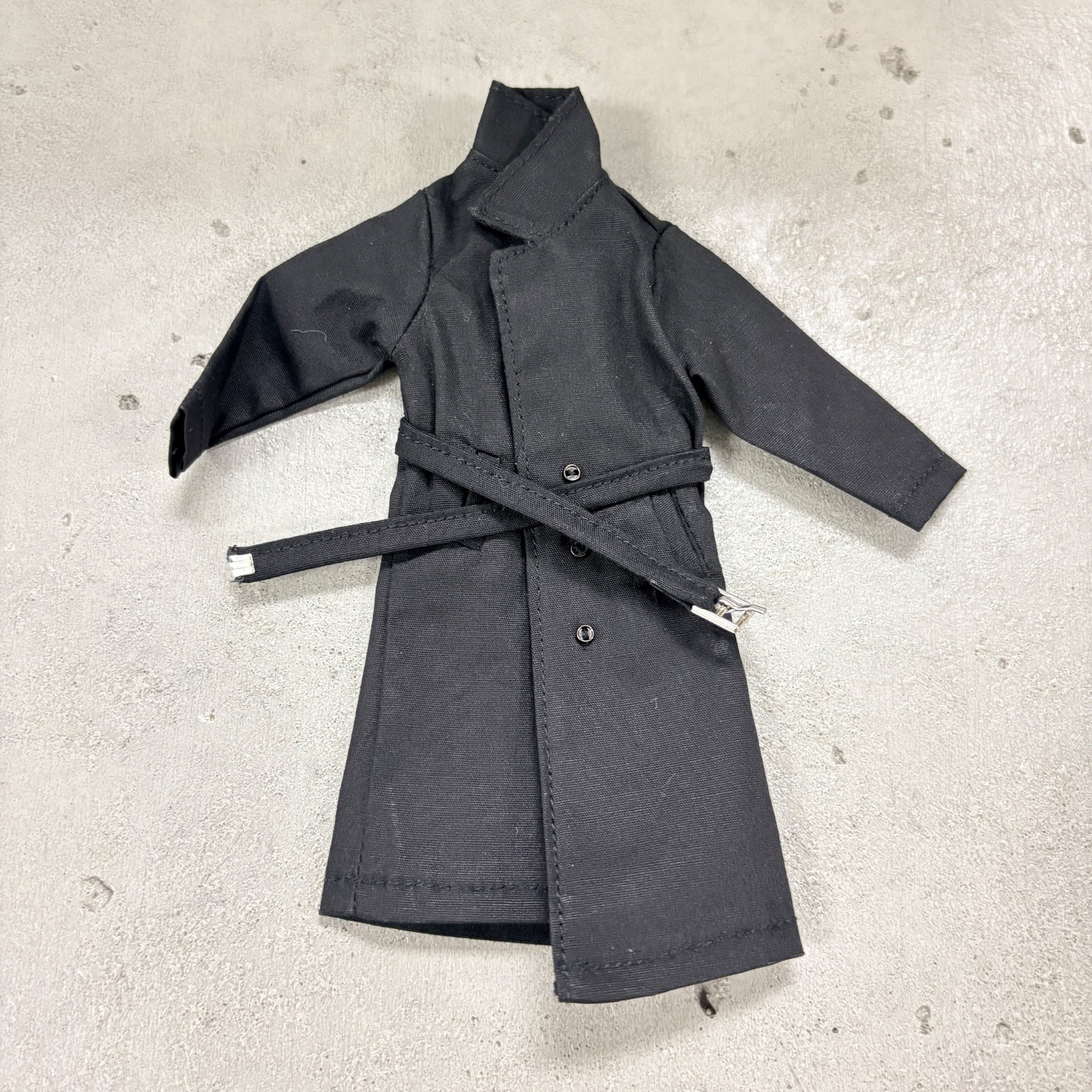 SU-NT3-LTC-BLK: 1/12 XL Black wired Coat for Nota NT-03/03S, Muff Adam, WWE Body