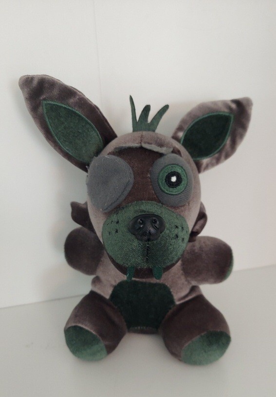 FNAF Five Nights at Freddy’s Phantom Foxy Plush Shiny Silvery Gray 8.” MIss Tag