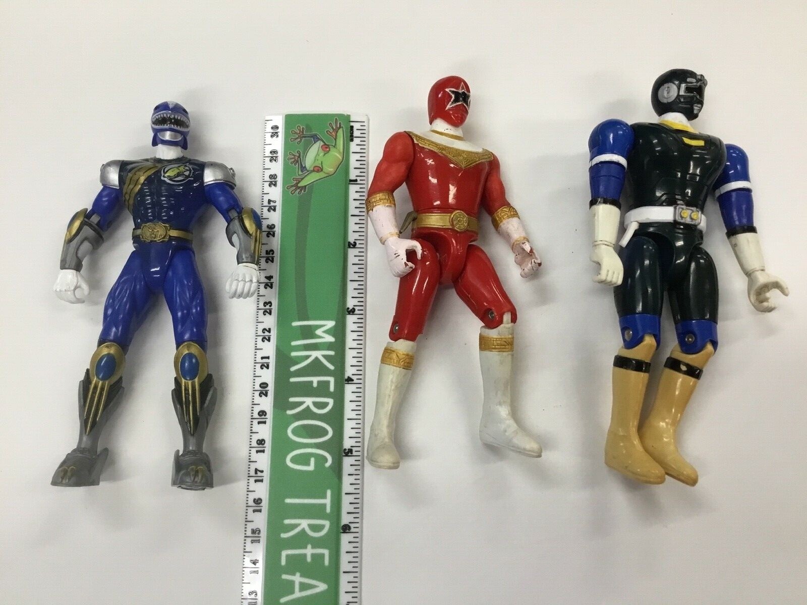 Vintage Lot Of 3 Power Ranger Figures red blue black
