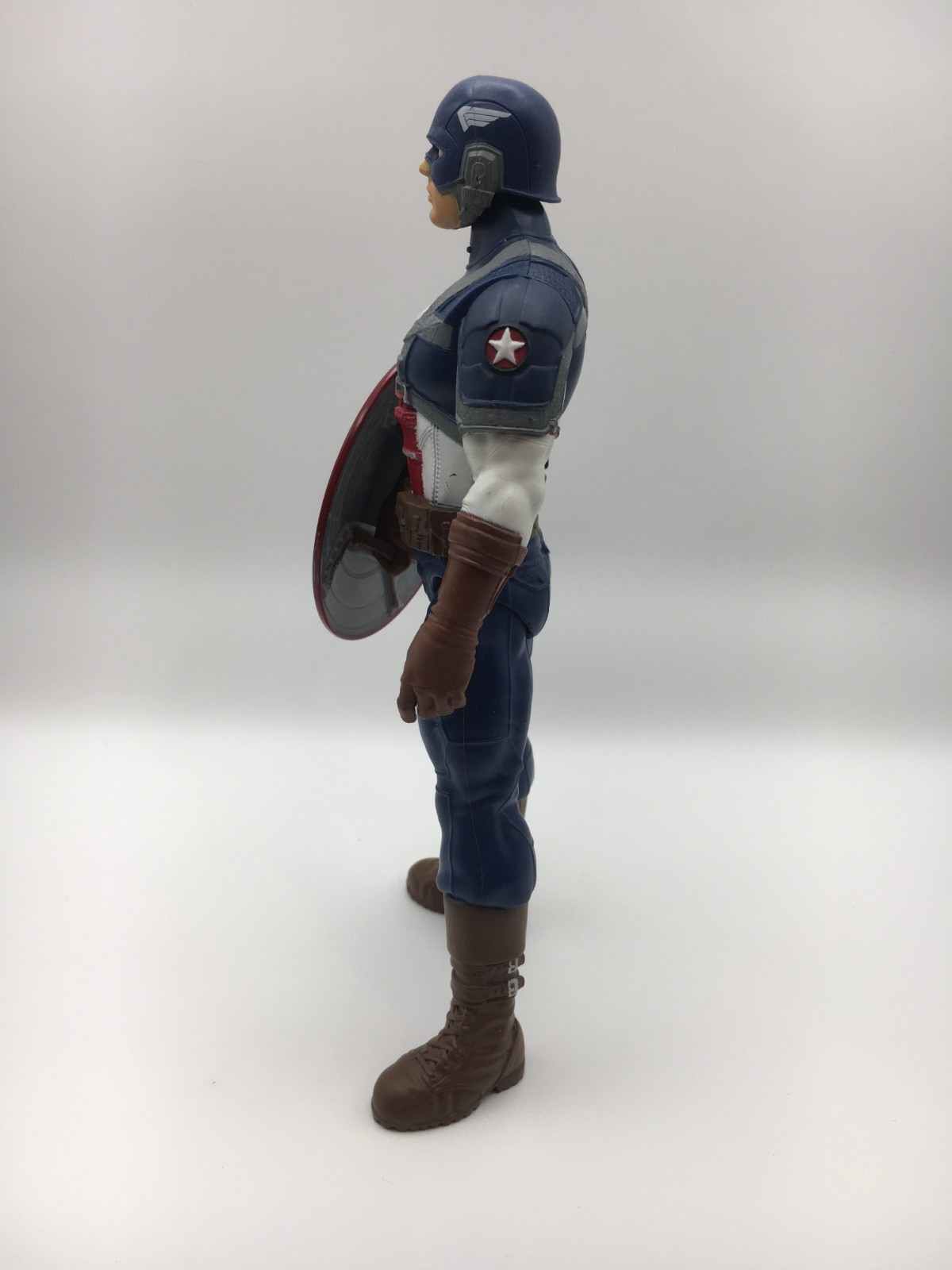 2011 Hasbro Marvel – Captain America First Ten Years 8″ Figure (Loose)