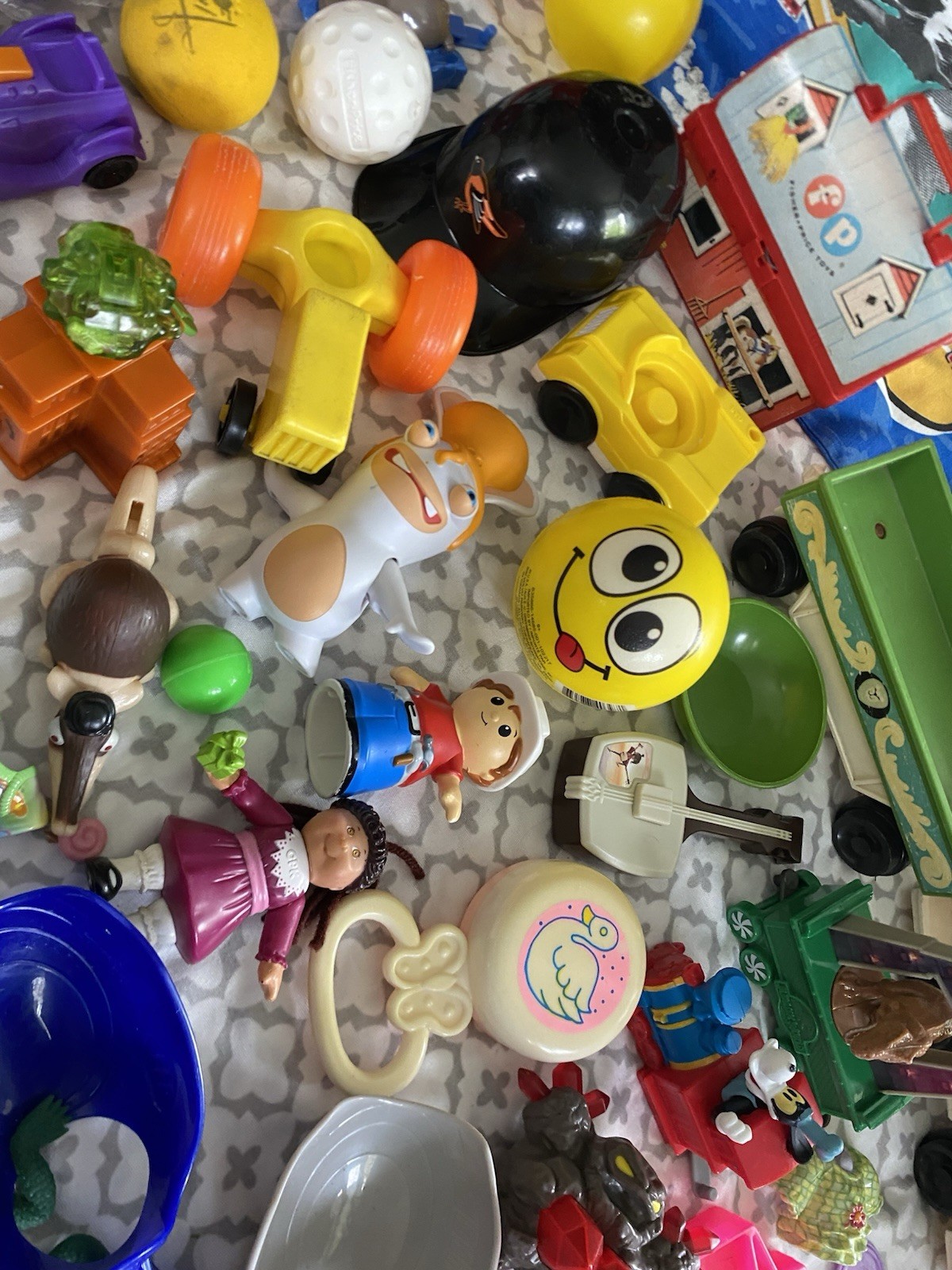 Lot Of 60 Vtg Kids Toys Figures Mixed Lot Fun 70s 80s 90s Y2K Fisher price Disne