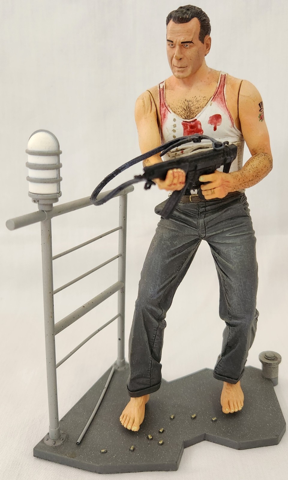 NECA Cult Classics Die Hard John McClane Rooftop Figure Complete Bruce Willis