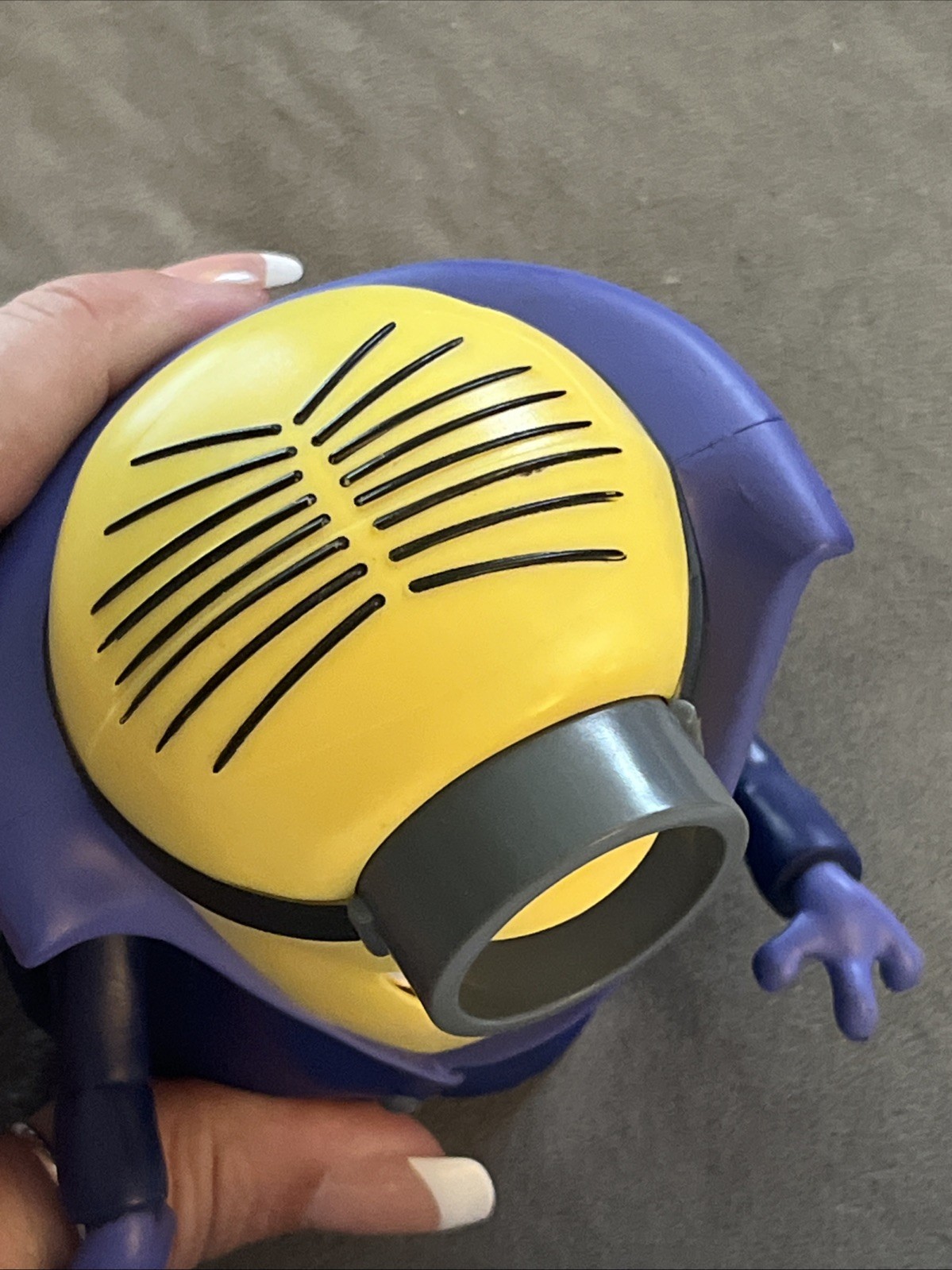 Gone Batty Stuart Vampire Minion Deluxe Action Figure Thinkway Toys 4.5″ 20182