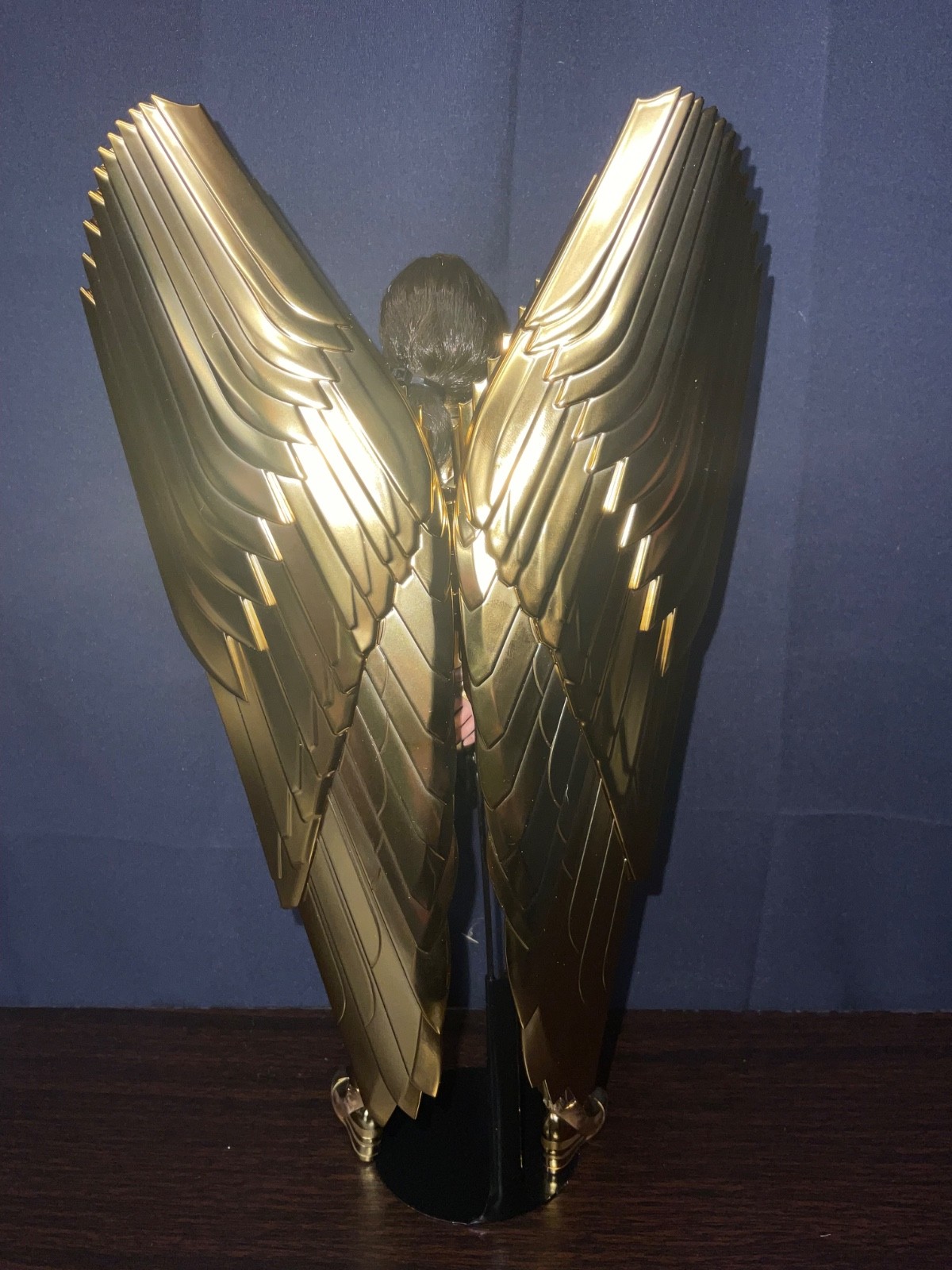 Hot Toys Wonder Woman 1984 Golden Armor – Loose – 1/6 Scale 12 inch scale Figure