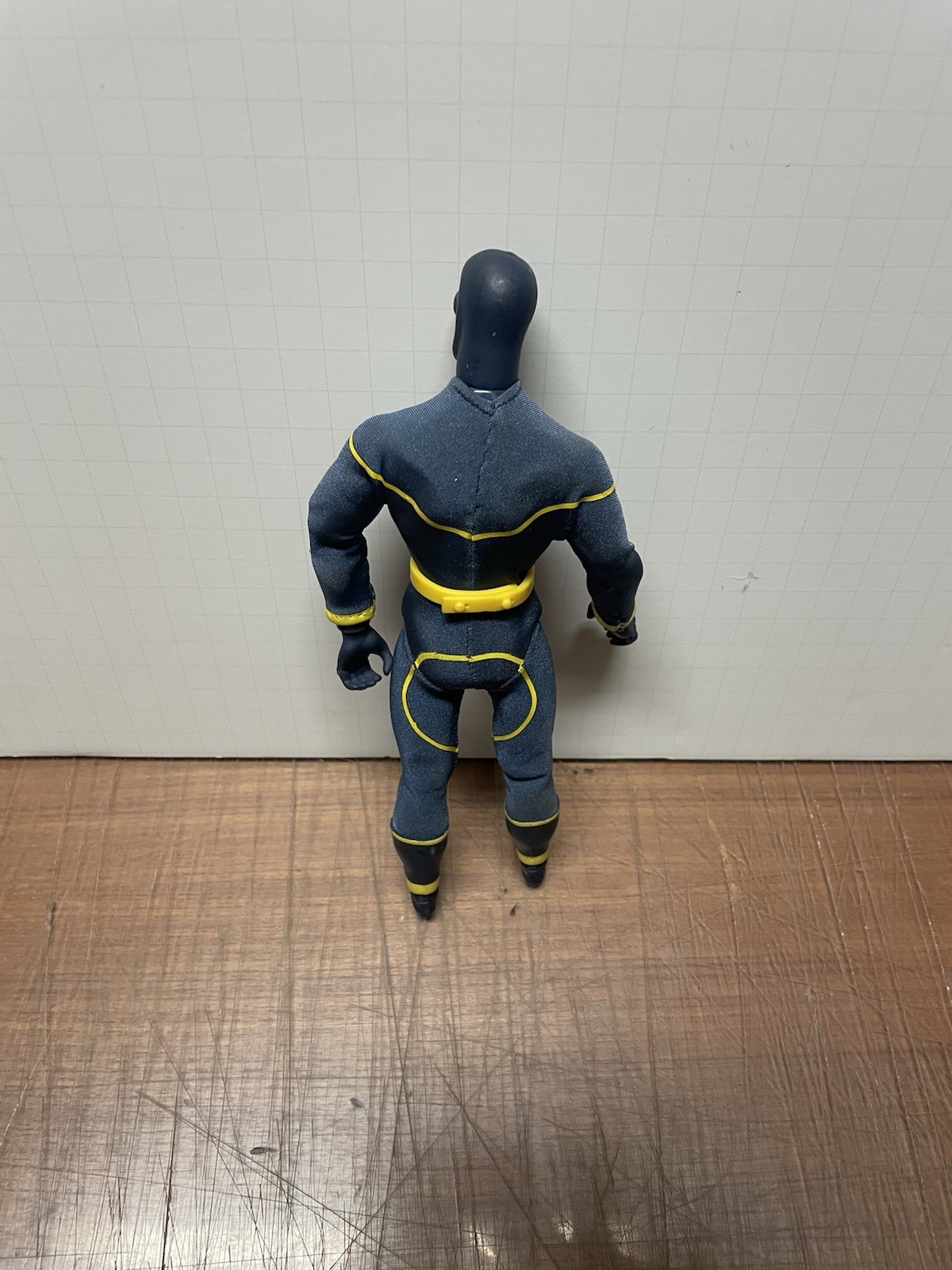 MARVEL SIGNATURE SERIES X-MEN CYCLOPS 9” HASBRO.