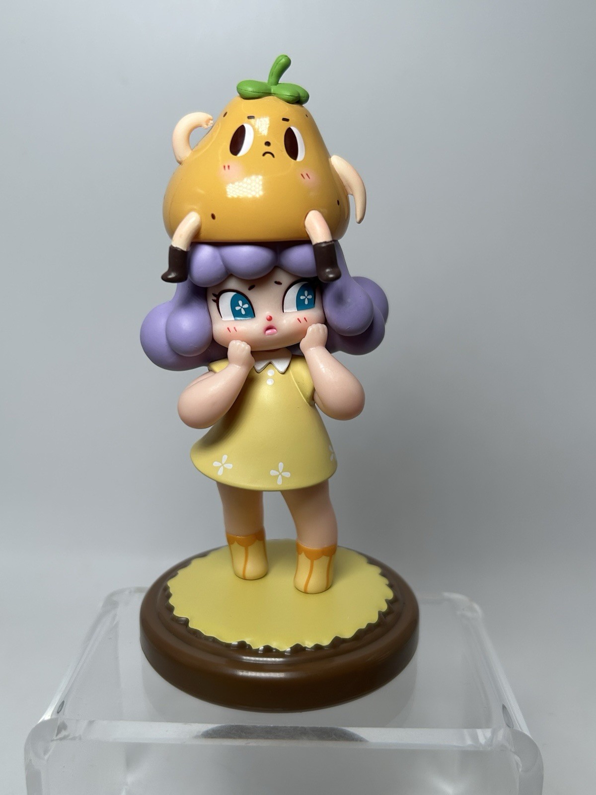 XIA DUO DUO Duck Pear Series Elsa Figure – Read Description