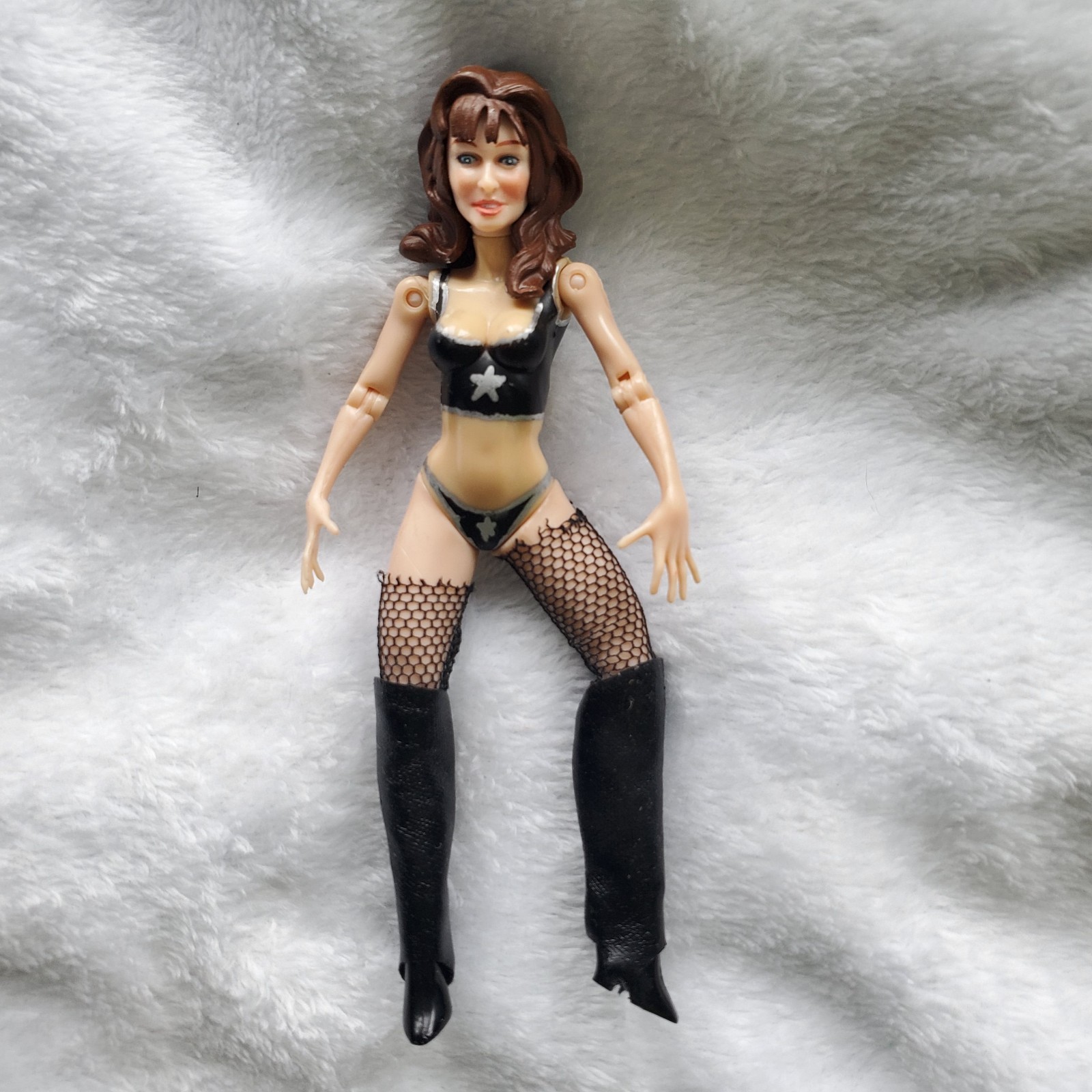 1999 WCW TOY BIZ MISS ELIZABETH Figure Fishnet Stockings WWE WWF