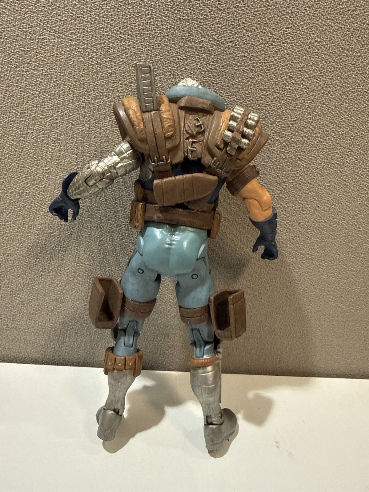 MARVEL DIAMOND SELECT X-MEN CABLE ACTION FIGURE WITH WEAPONS BASE DIORAMA