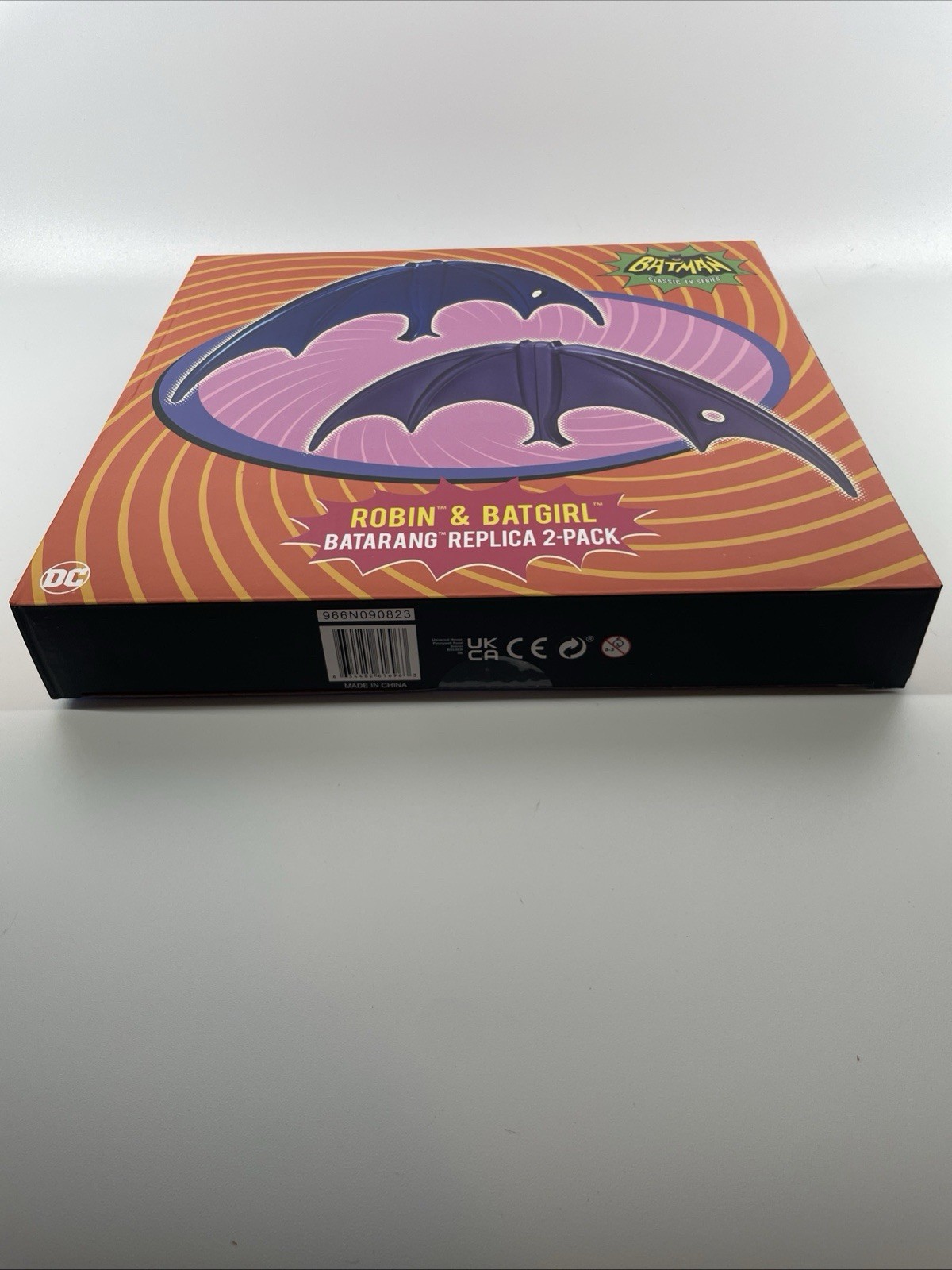 Batman (1966 TV Show) – Prop Replica – Batgirl & Robin Batarangs 2 Pack