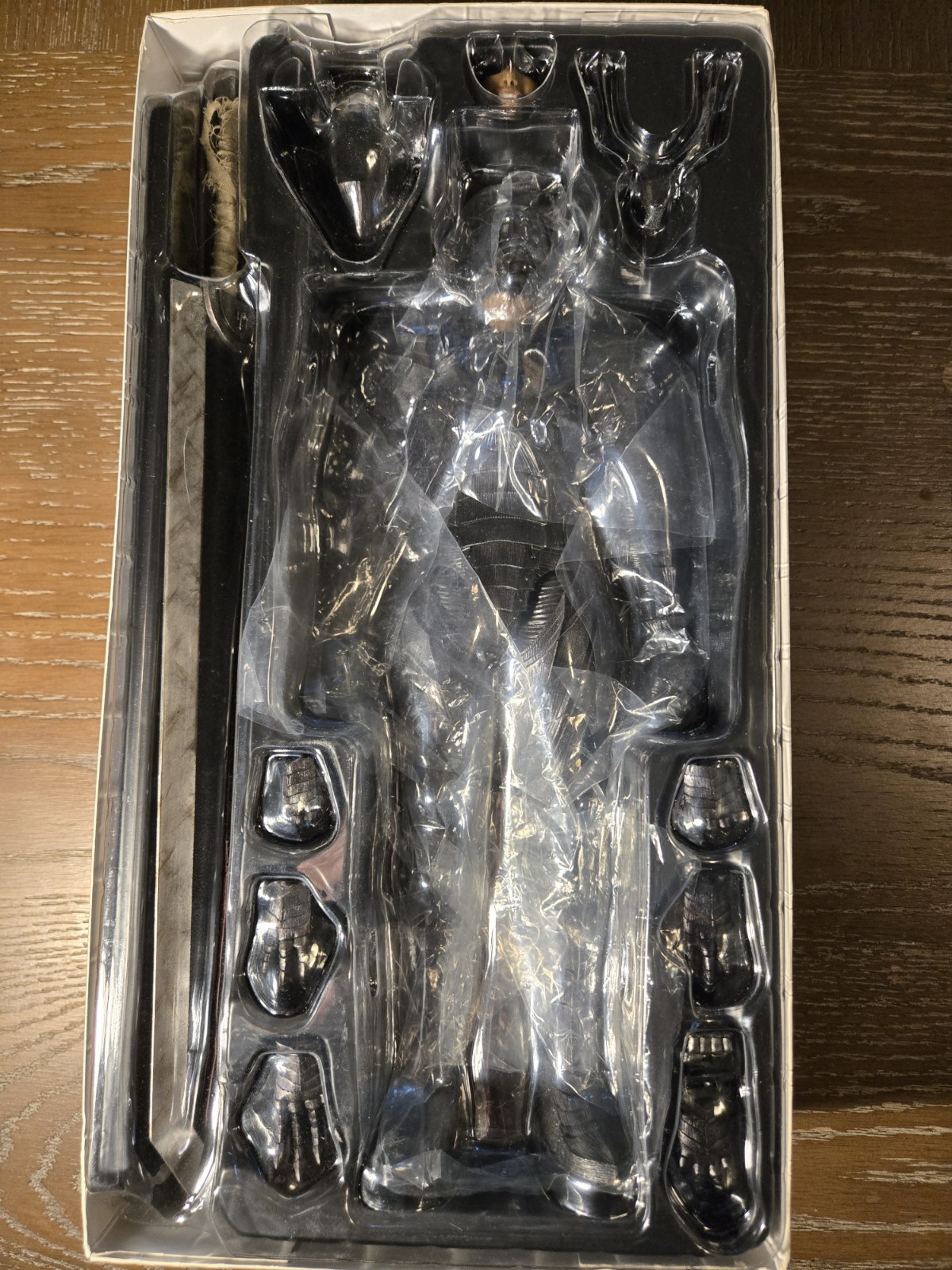 Threezero Berserk Berserker Armor Guts 1/6 Scale Figure