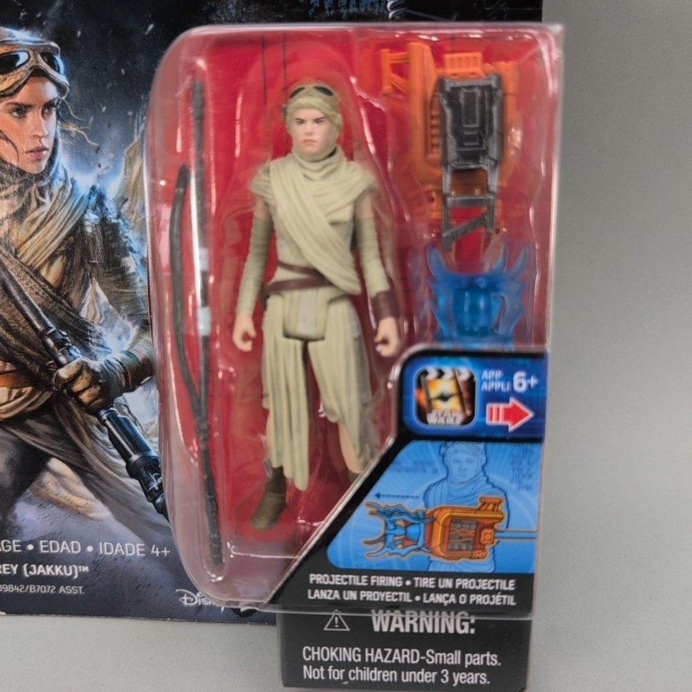 Hasbro Star Wars Force Awakens Rey Jakku 3.75in Action Figure 2015 Multicolor
