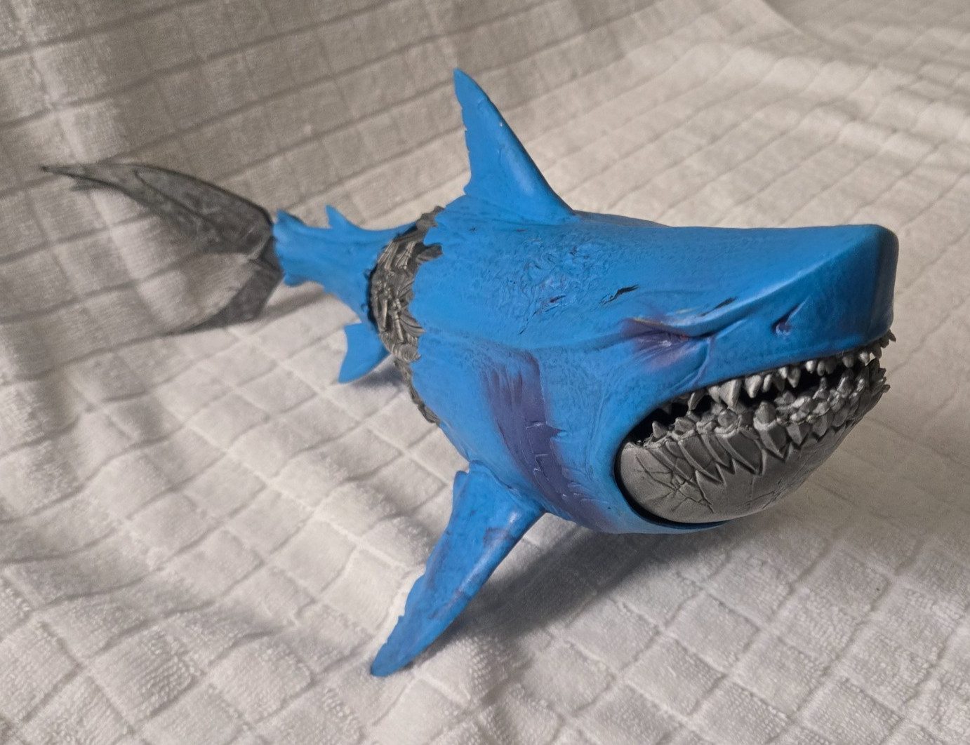 McFarlane Toys Raw 10 Fren-Z Figure Cybernetic Robot Great White Shark Jaws