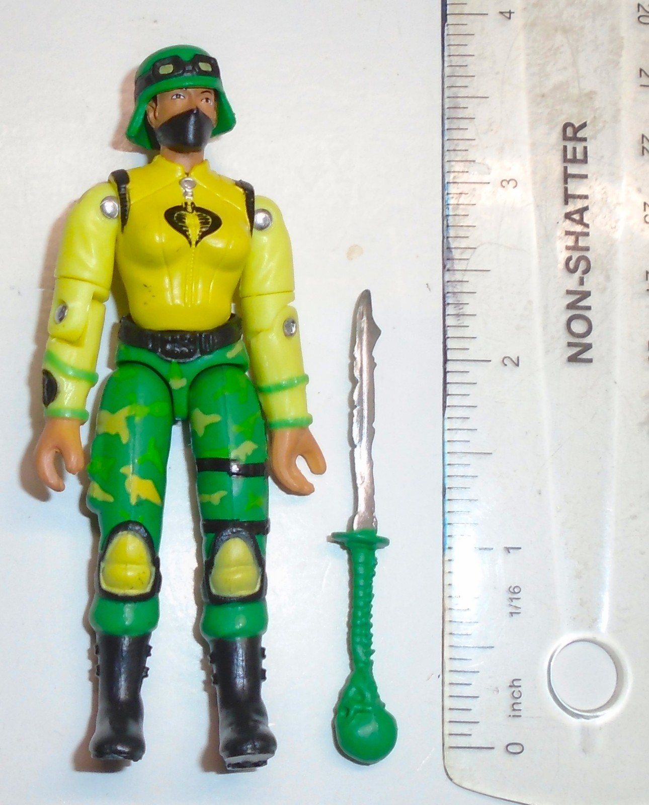 G.I JOE FIGURE CUSTOM 2007 Cobra Night Stalker Mold Female Trooper (GREEN/YELL)