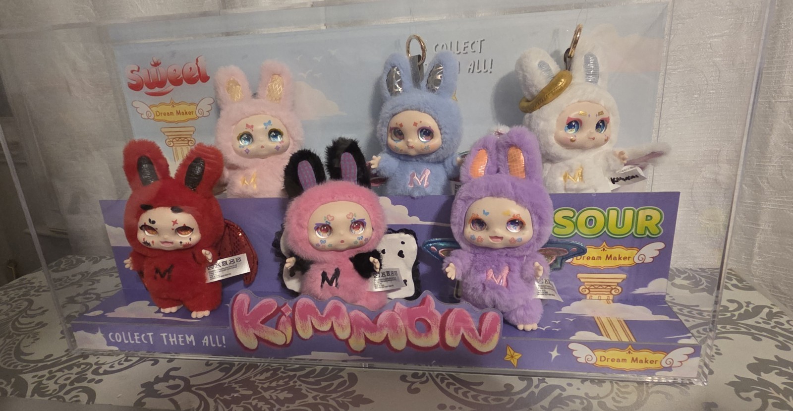 Kimmon Mimon Dreaming Angel Series. All 6 Dolls In A Display Case.